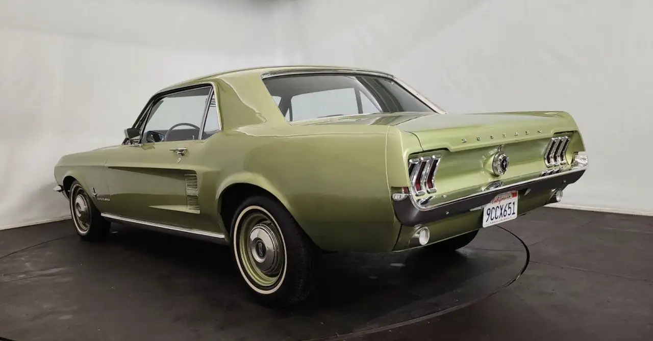 Ford Mustang, foto 3