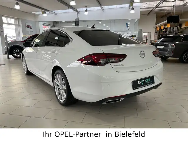 Opel Insignia view 6