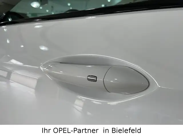 Opel Insignia view 8