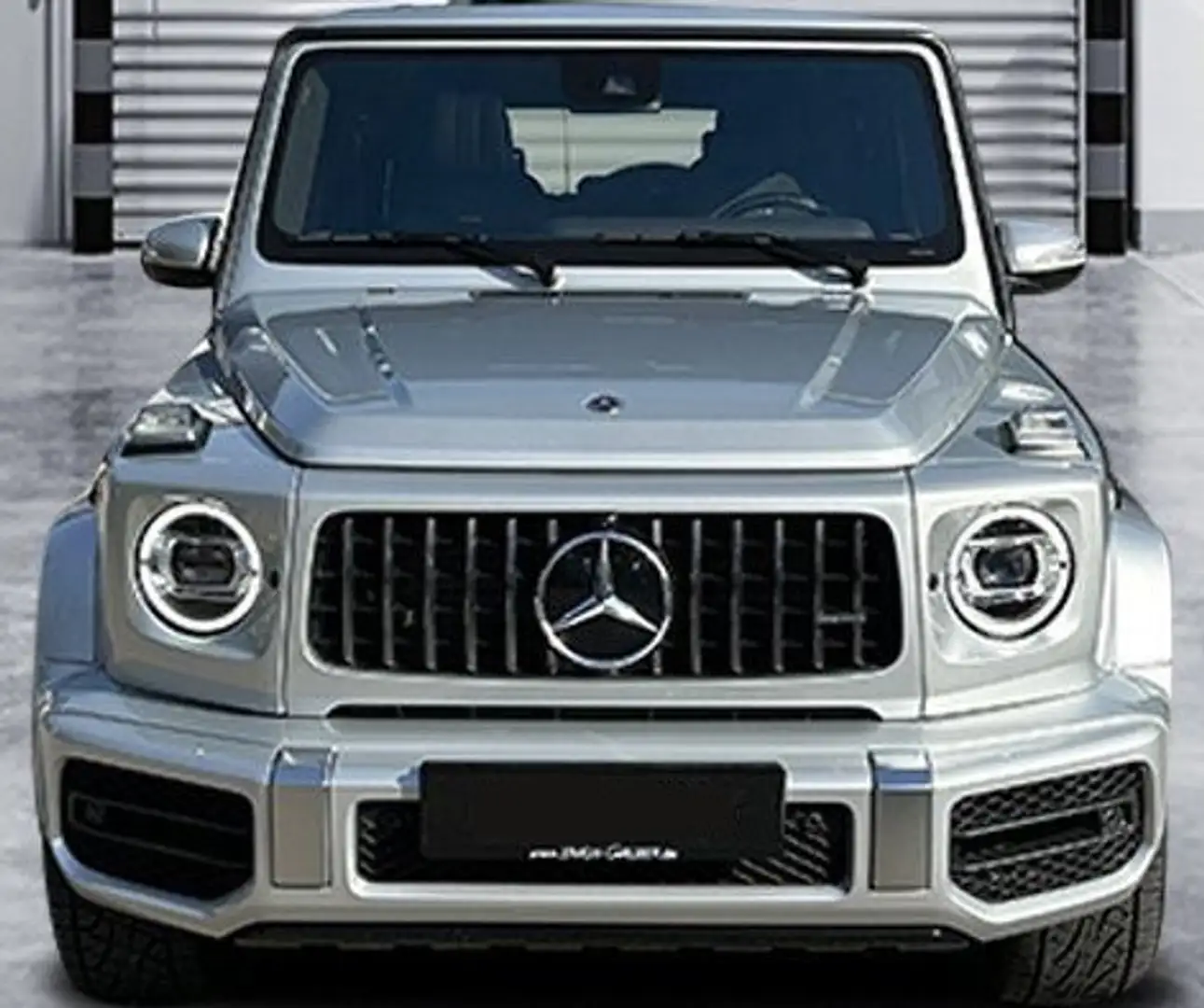 Mercedes-Benz G 63 AMG 4Matic 9G-Tronic Silver - 2