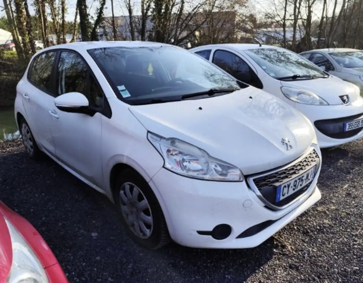 Peugeot 208 AFFAIRE 1.4 HDI 68 FAP BVM5 PACK CLIM CO