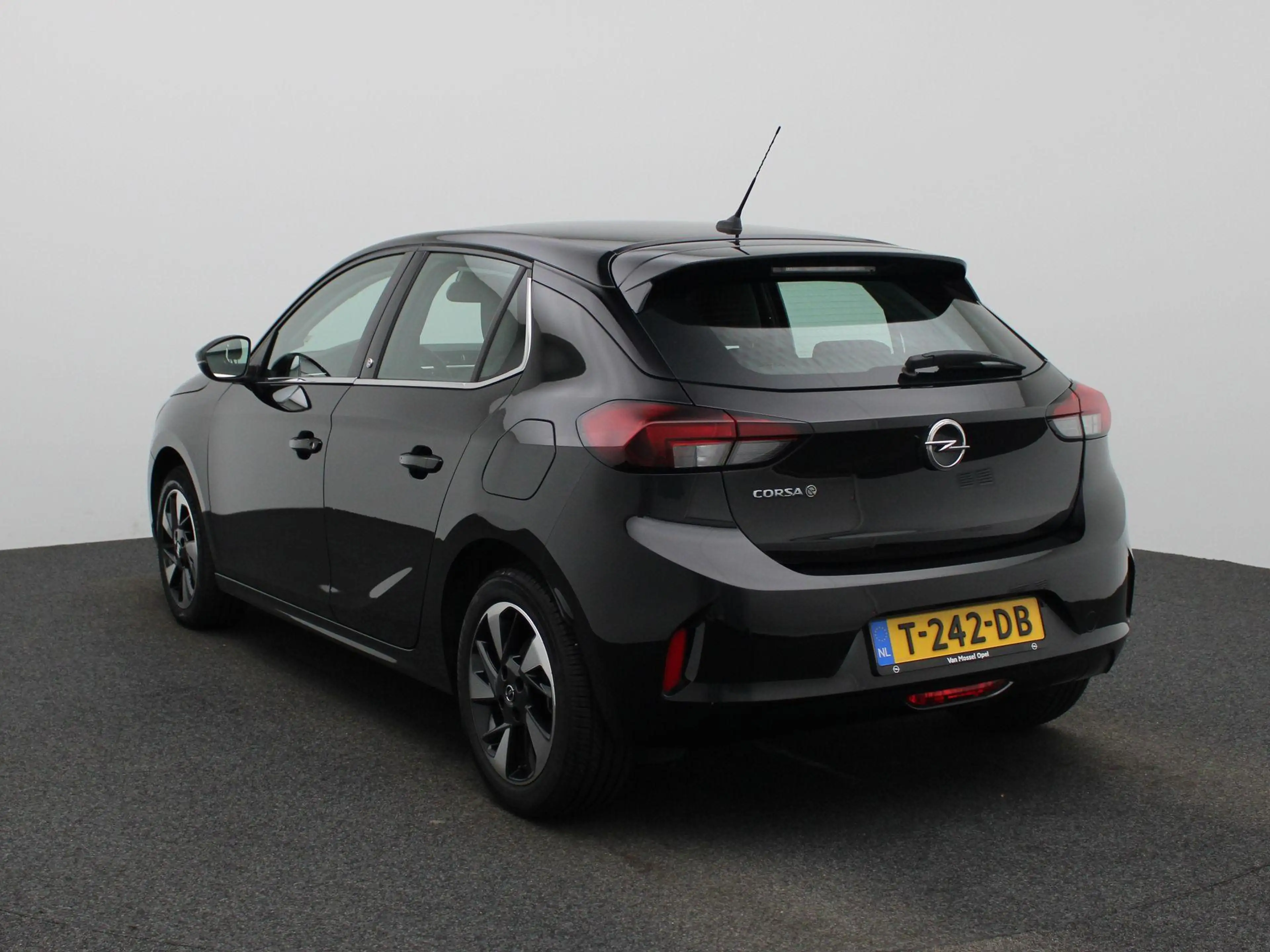 Opel Corsa-e Electric 50 kWh — photo 2