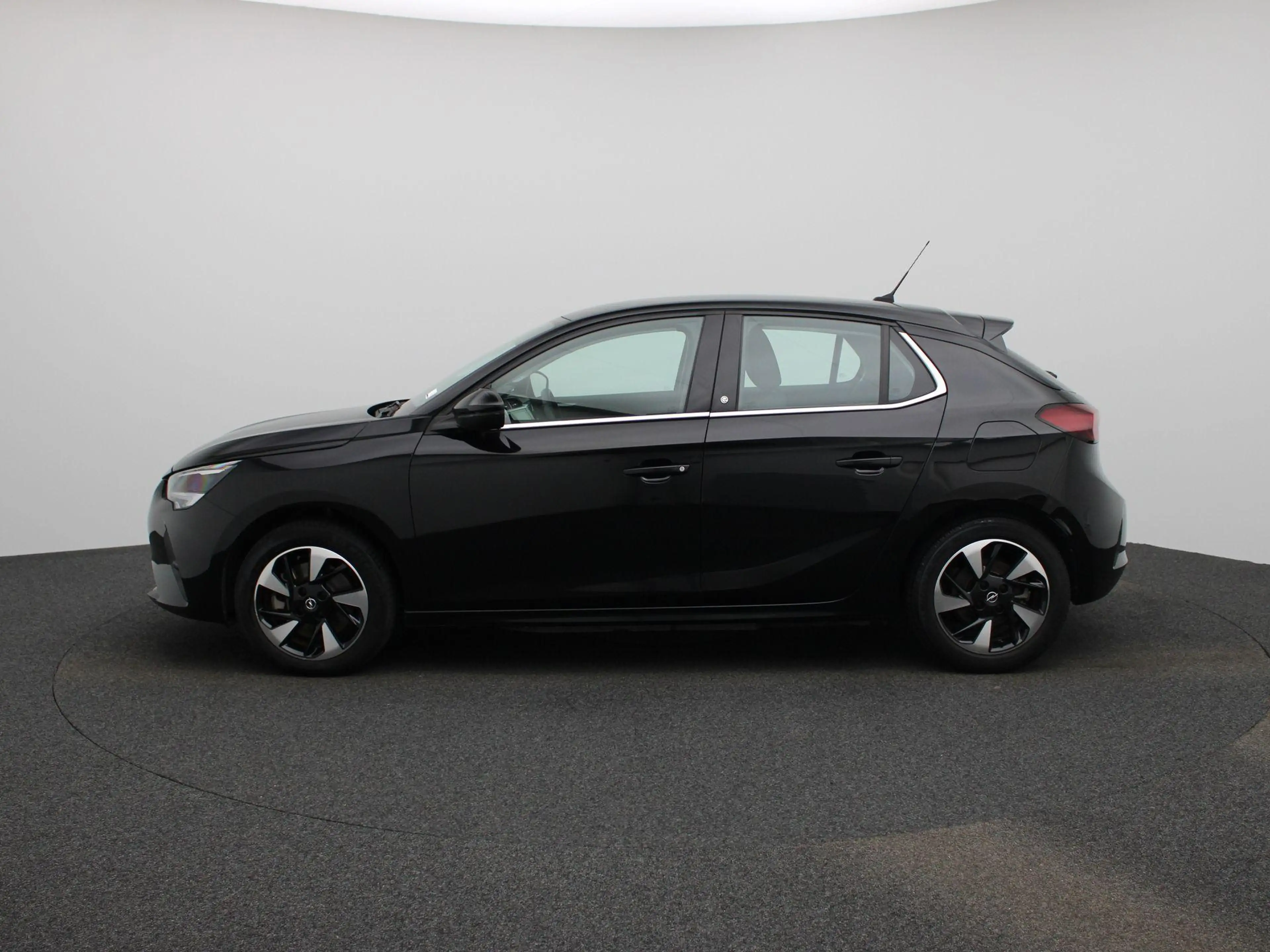 Opel Corsa-e Electric 50 kWh — photo 4