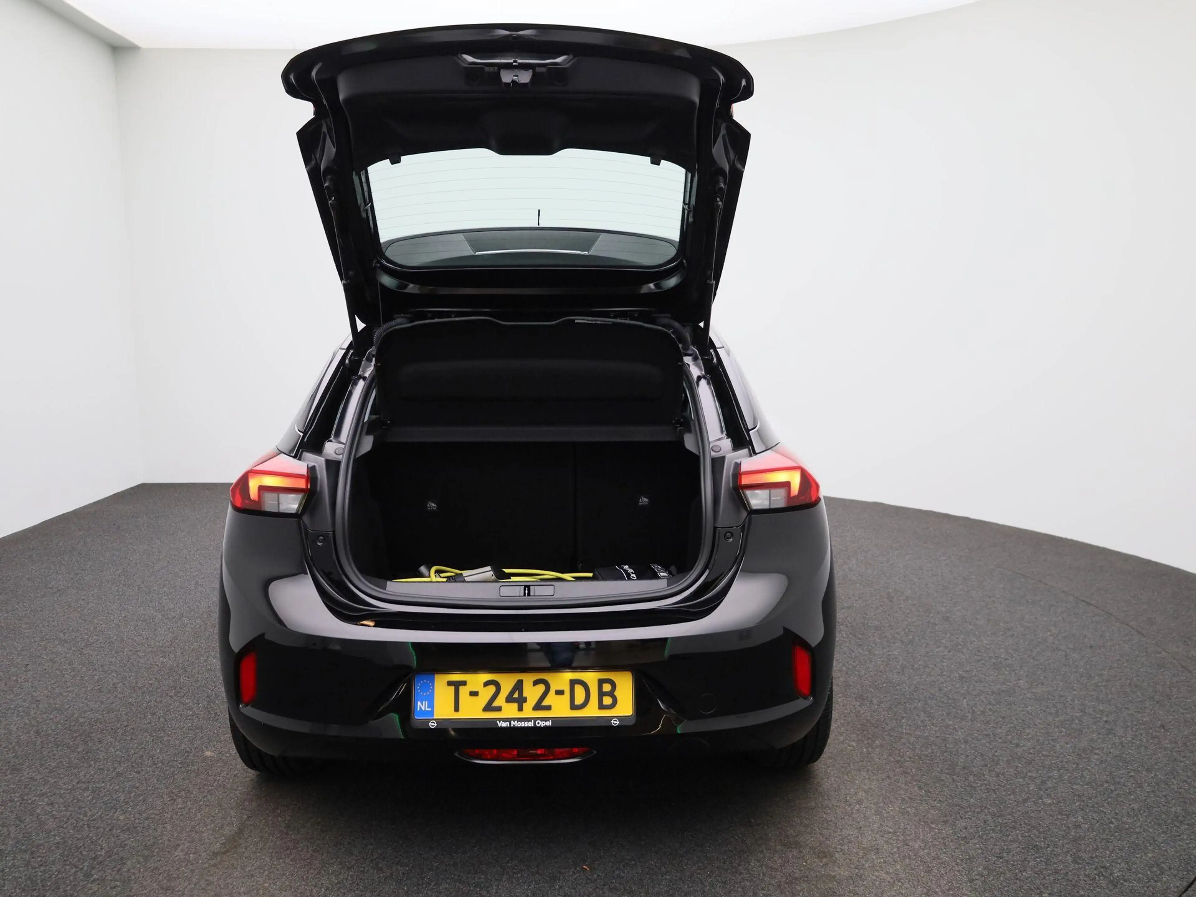 Opel Corsa-e Electric 50 kWh — photo 11