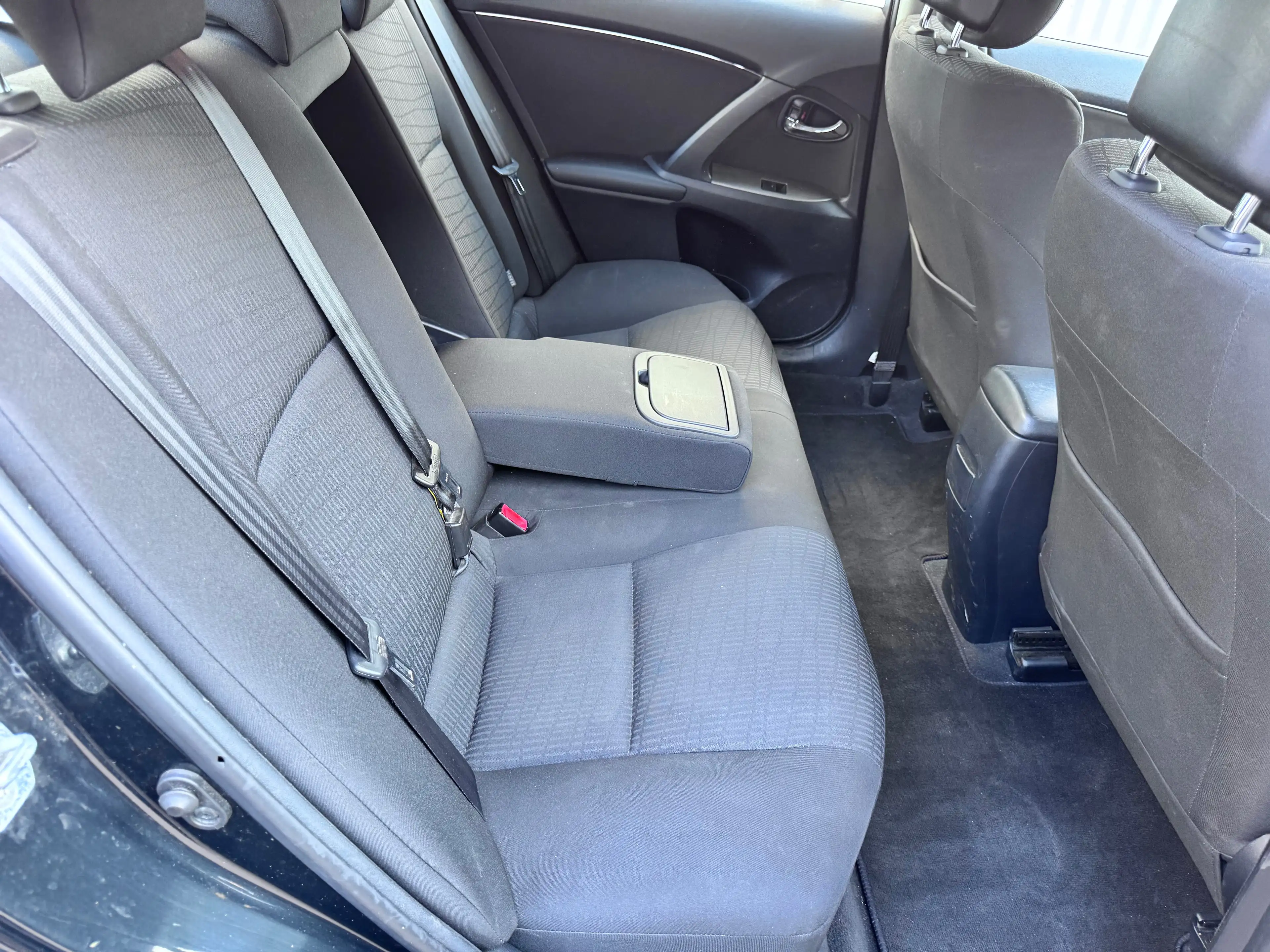 Toyota Avensis Avensis 1.8i Sol — photo 10