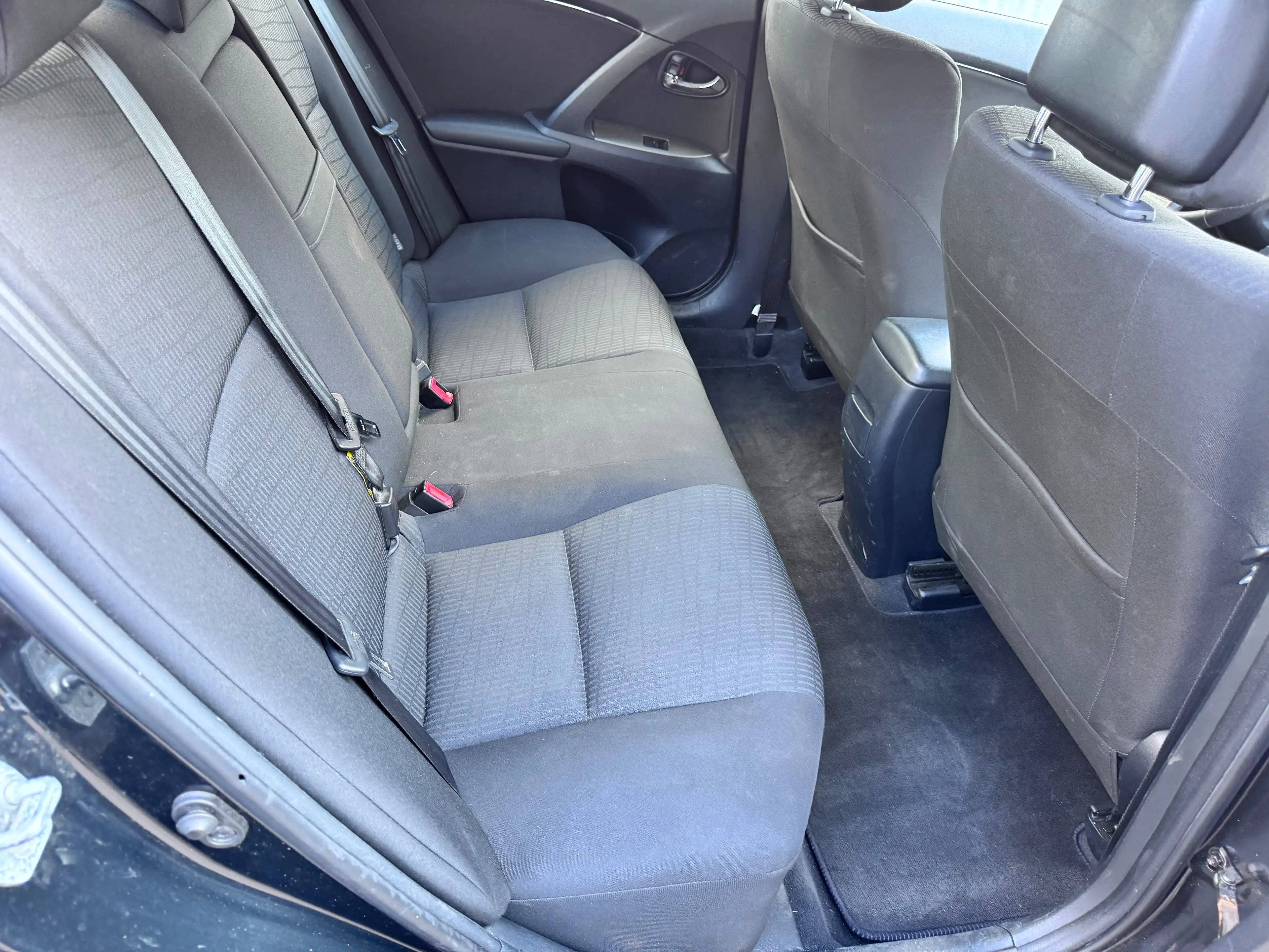 Toyota Avensis Avensis 1.8i Sol — photo 12