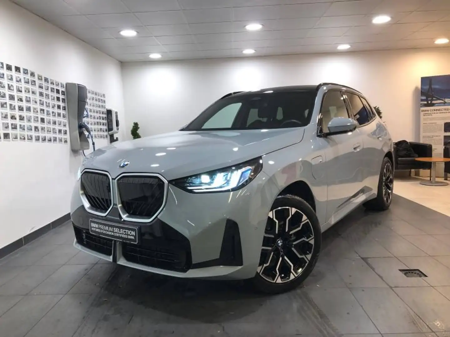 BMW X3 xDrive30e 299ch M Sport Grau - 1