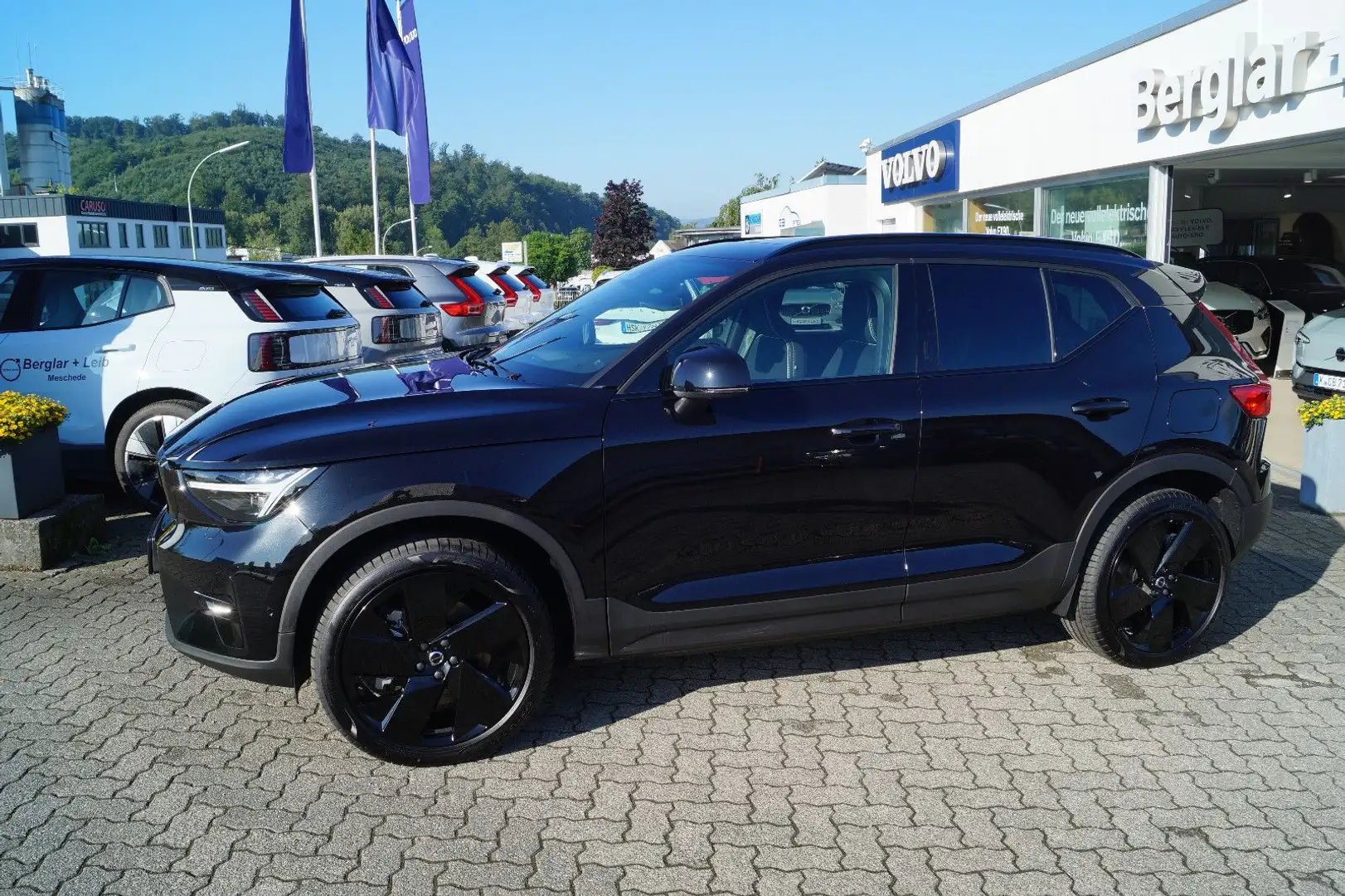 Volvo EX40 Twin Perfor. AWD Ultra Black Edit. Aut./AHK Noir - 2