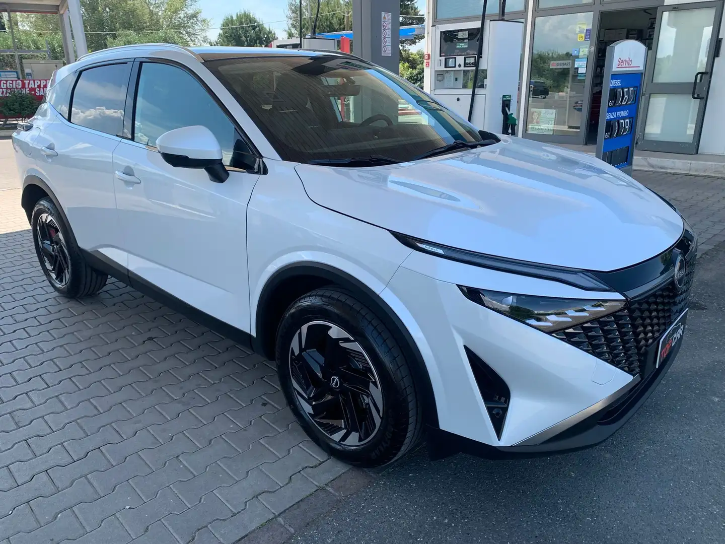 Nissan Qashqai 1.3 mhev N-Connecta 2wd 158cv xtronic Bianco - 2