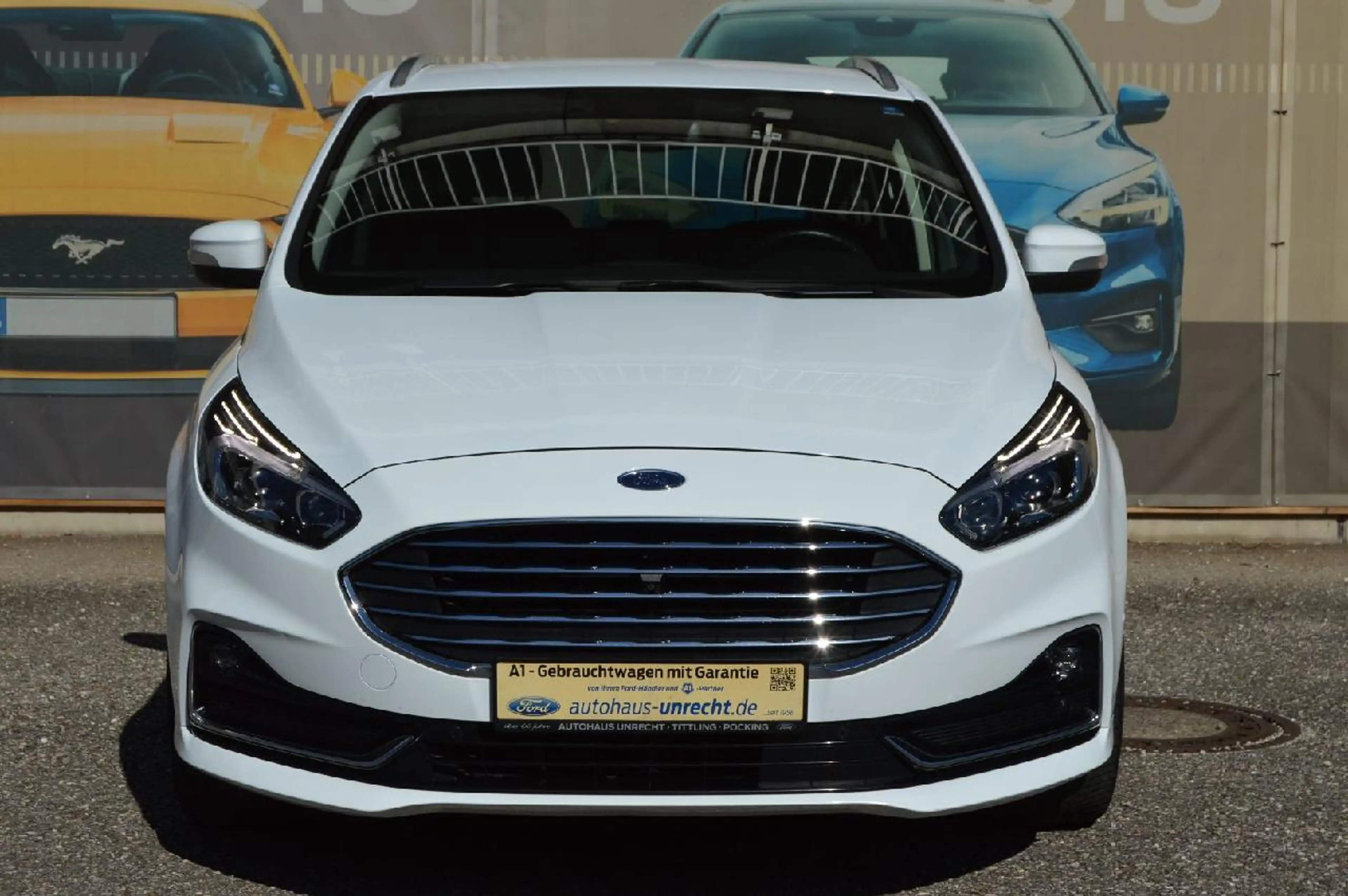 Ford S-Max Titanium — photo 2