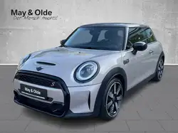 Mini Cooper S 3 Türer HeadUp 18'' Navi ACC RFK Dri.Ass.