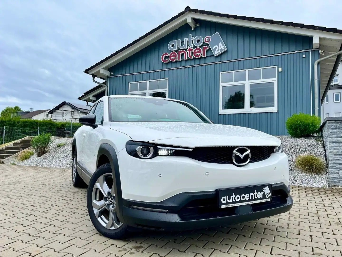 Mazda MX-30 e-SKYACTIV|HeadUp|CCS|LED|1.Hand|Kamera| Weiß - 1