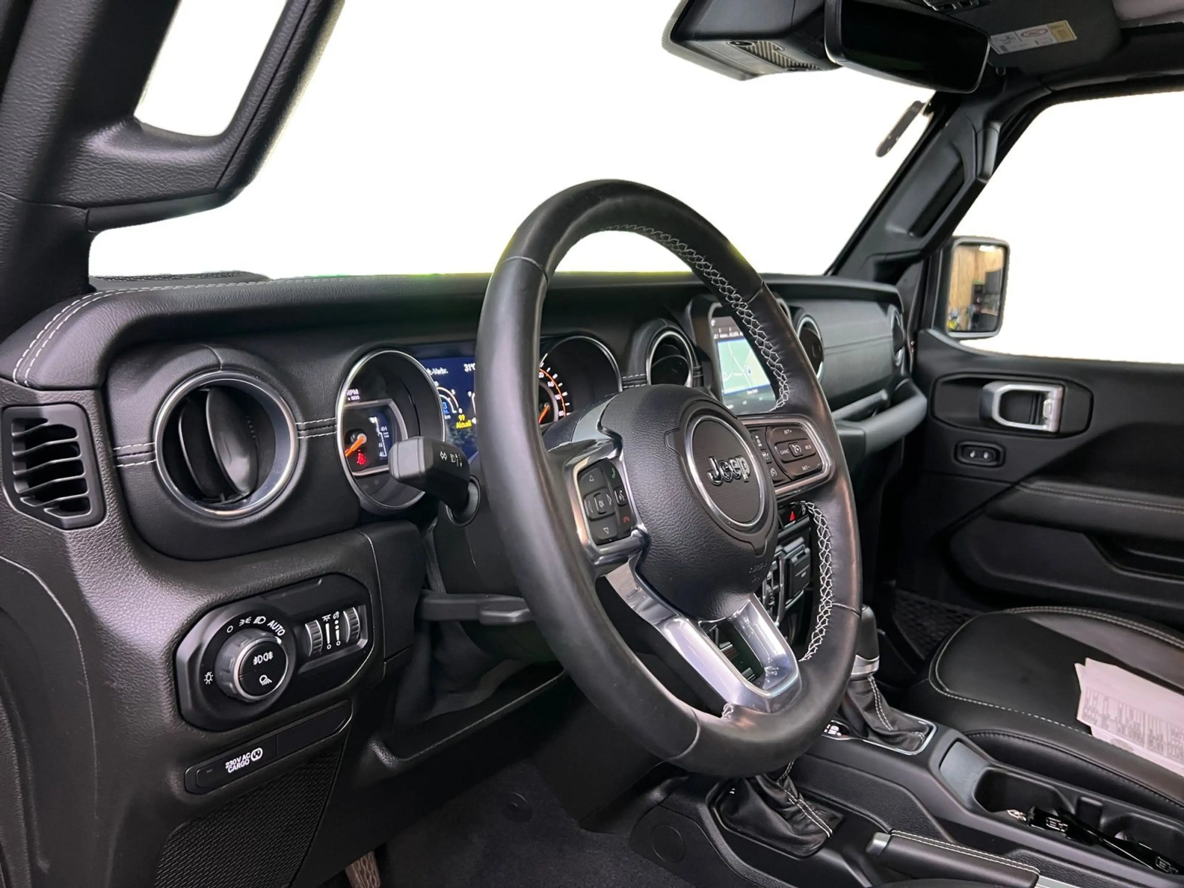 Jeep Gladiator Pick-Up 3,0 V6 **Overland** — photo 14