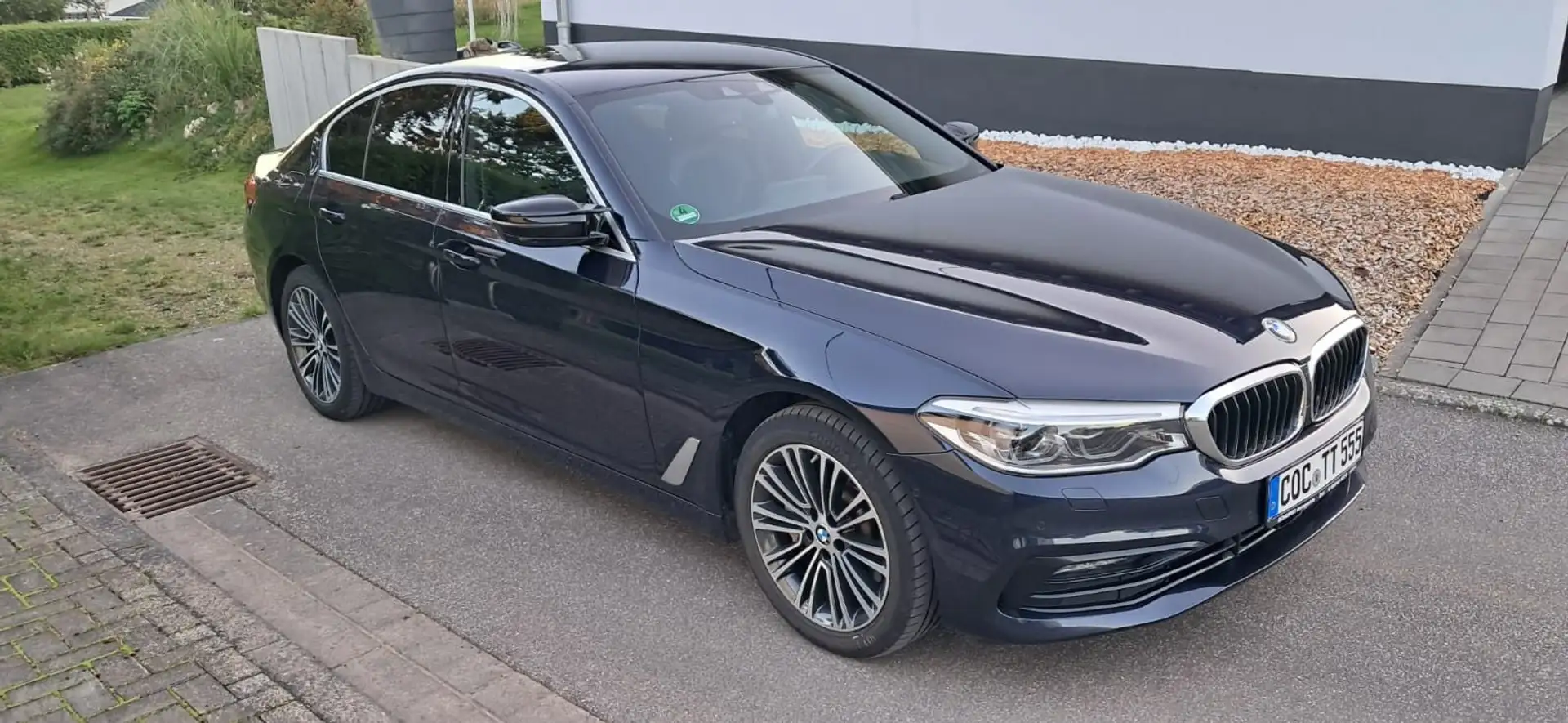 BMW 530 e Sport Line Shadow-Line - 1