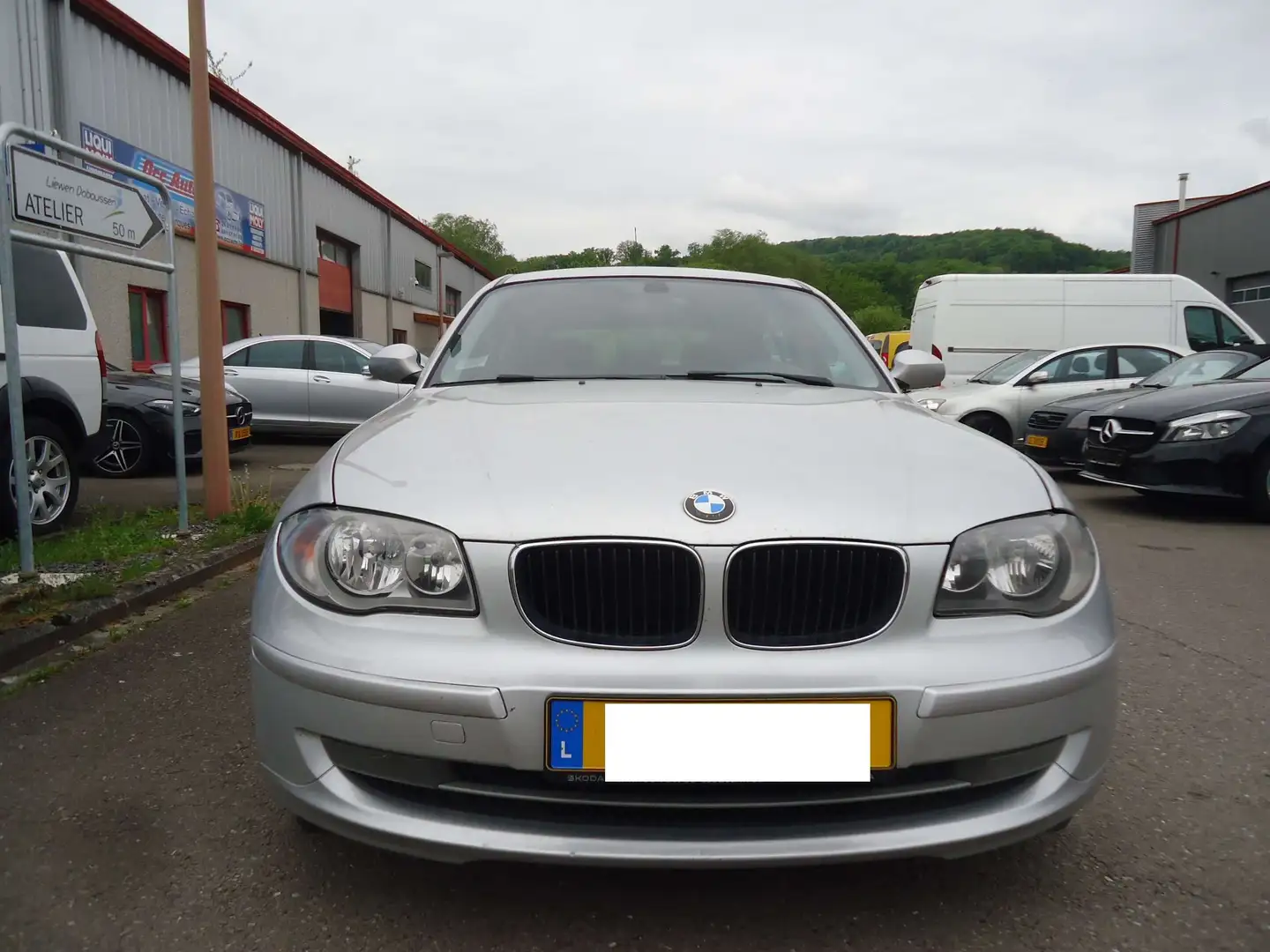 BMW 118 d Gris - 1