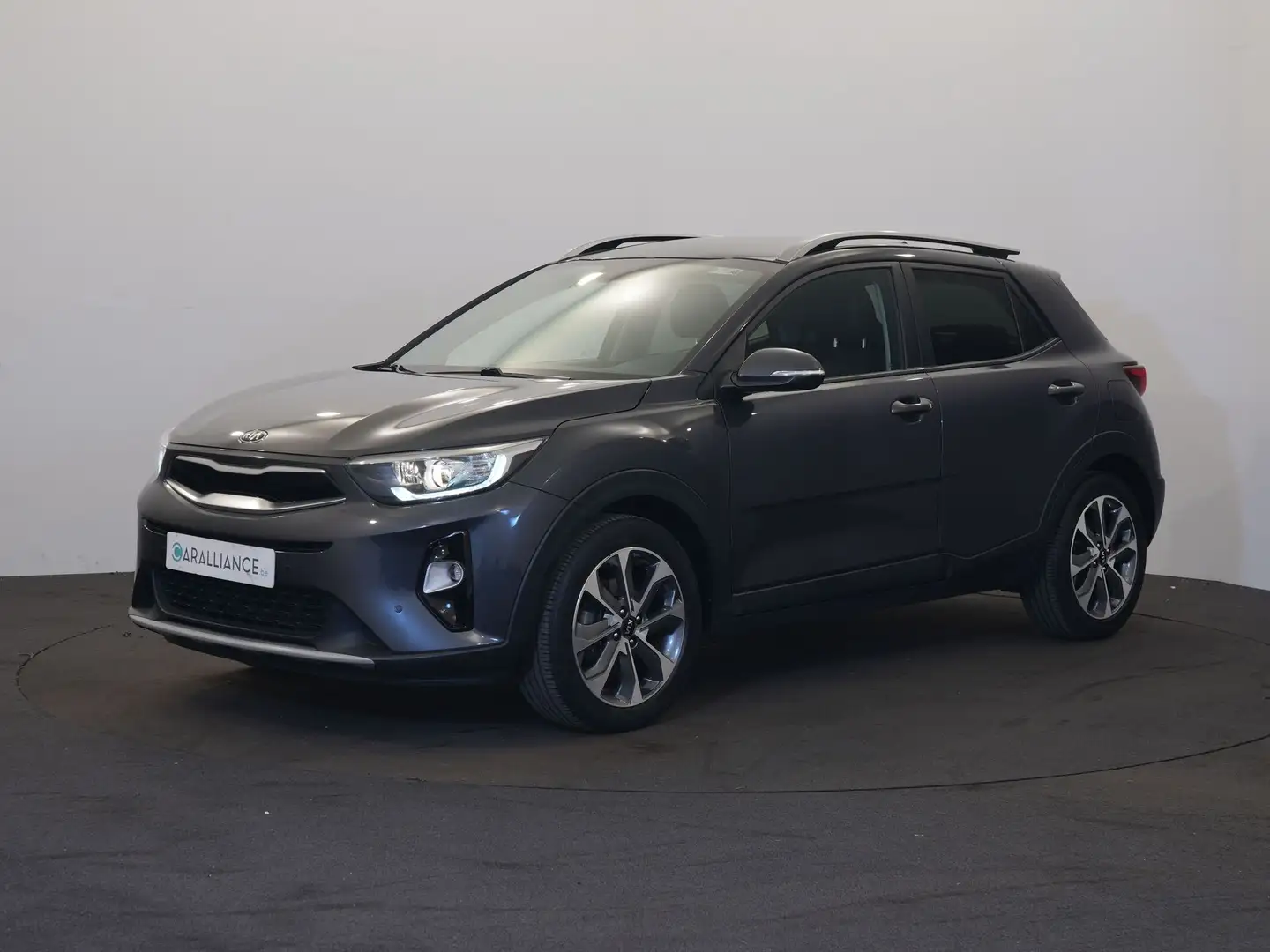 Kia Stonic VISION 1.4i|NAVI|Sièges.CH|CAM+PDC|Régu+LIMIT|JA17 Zwart - 1