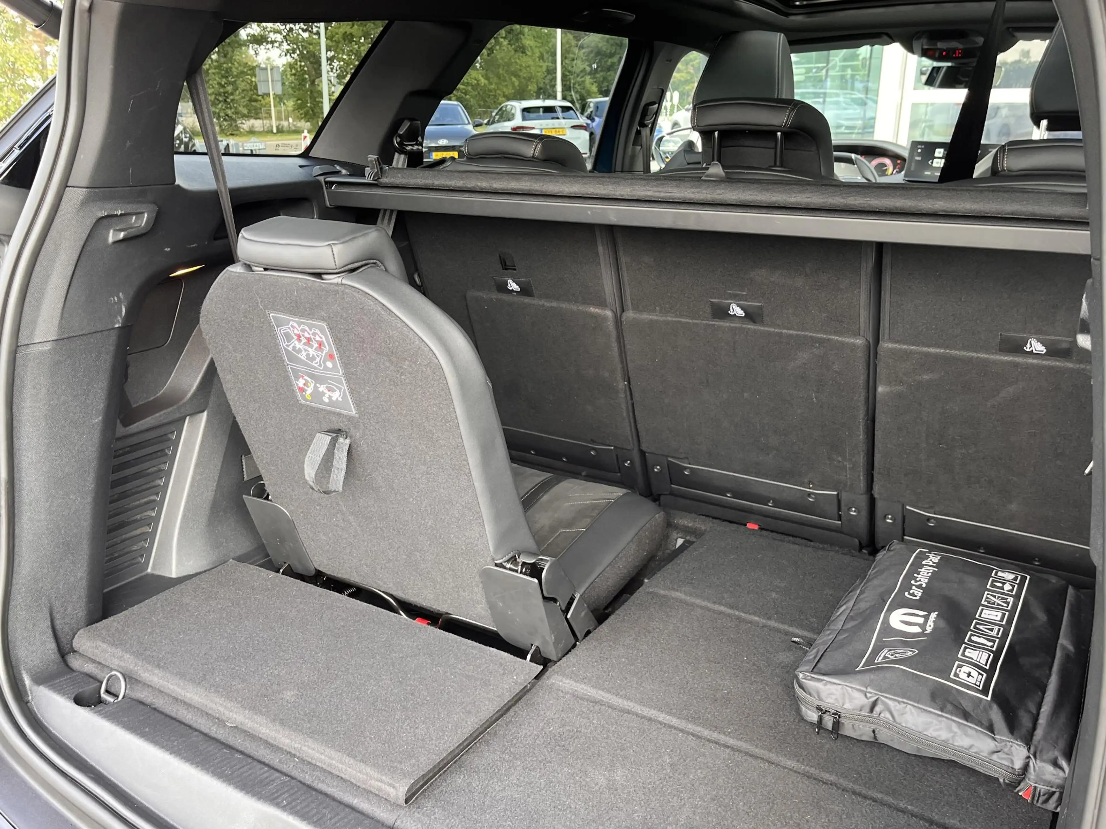 Peugeot 5008 1.2 Hybrid 136 GT Alcantara interieur | Schuif kan — photo 14
