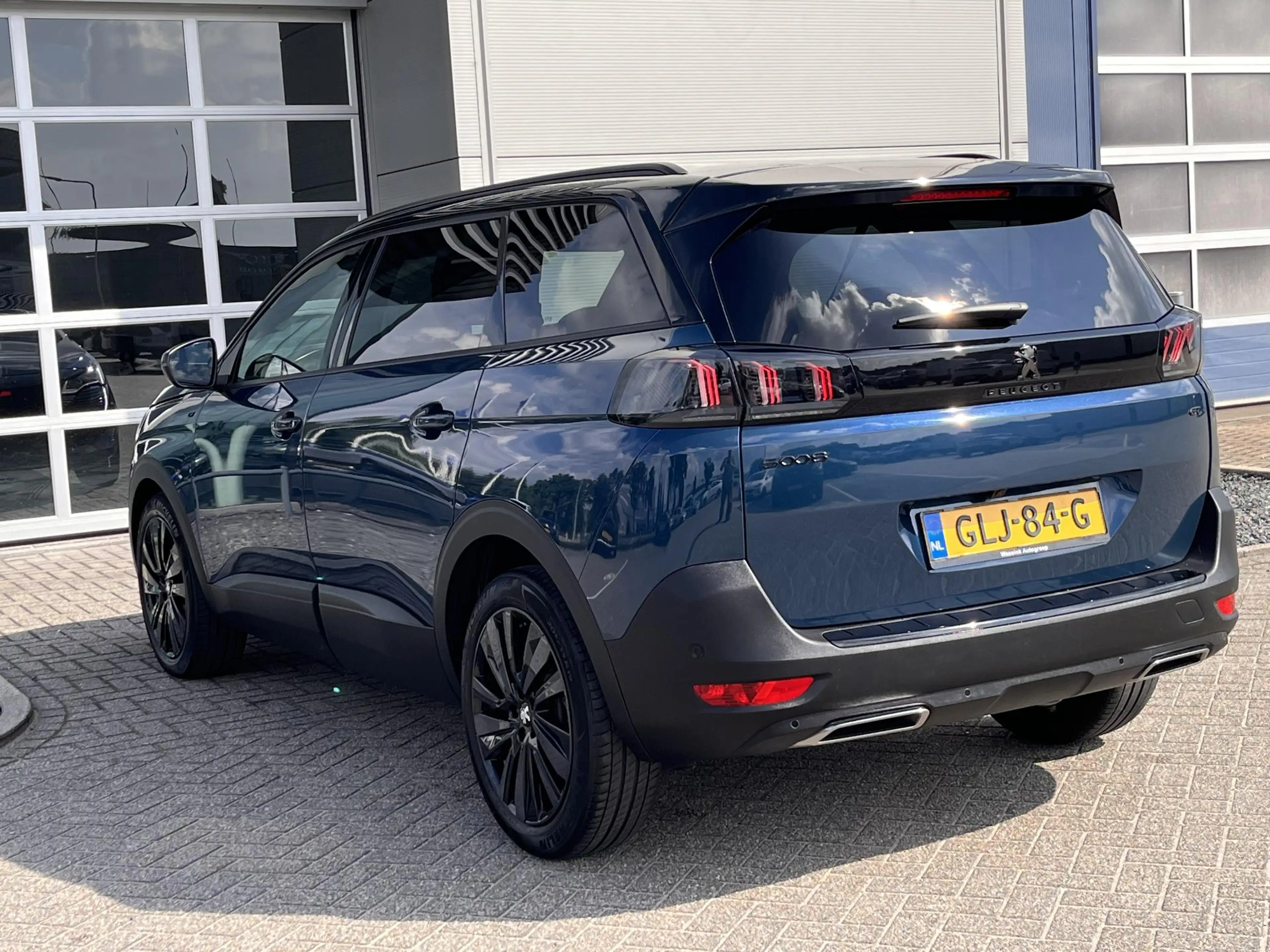 Peugeot 5008 1.2 Hybrid 136 GT Alcantara interieur | Schuif kan — photo 10