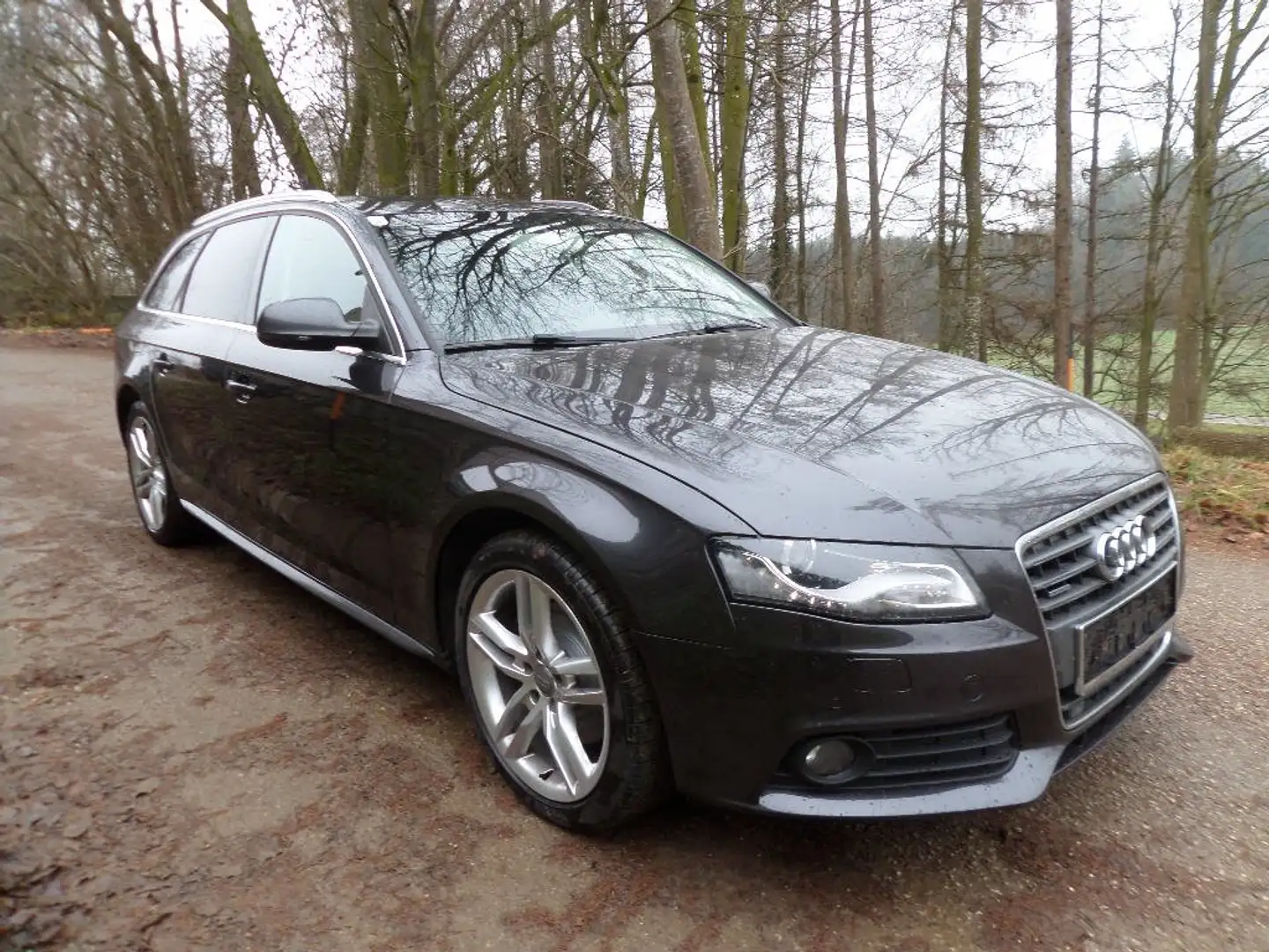 Audi A4 A4 Avant 2,0 TDI Sport quattroXenon Sportsitze Grau - 2