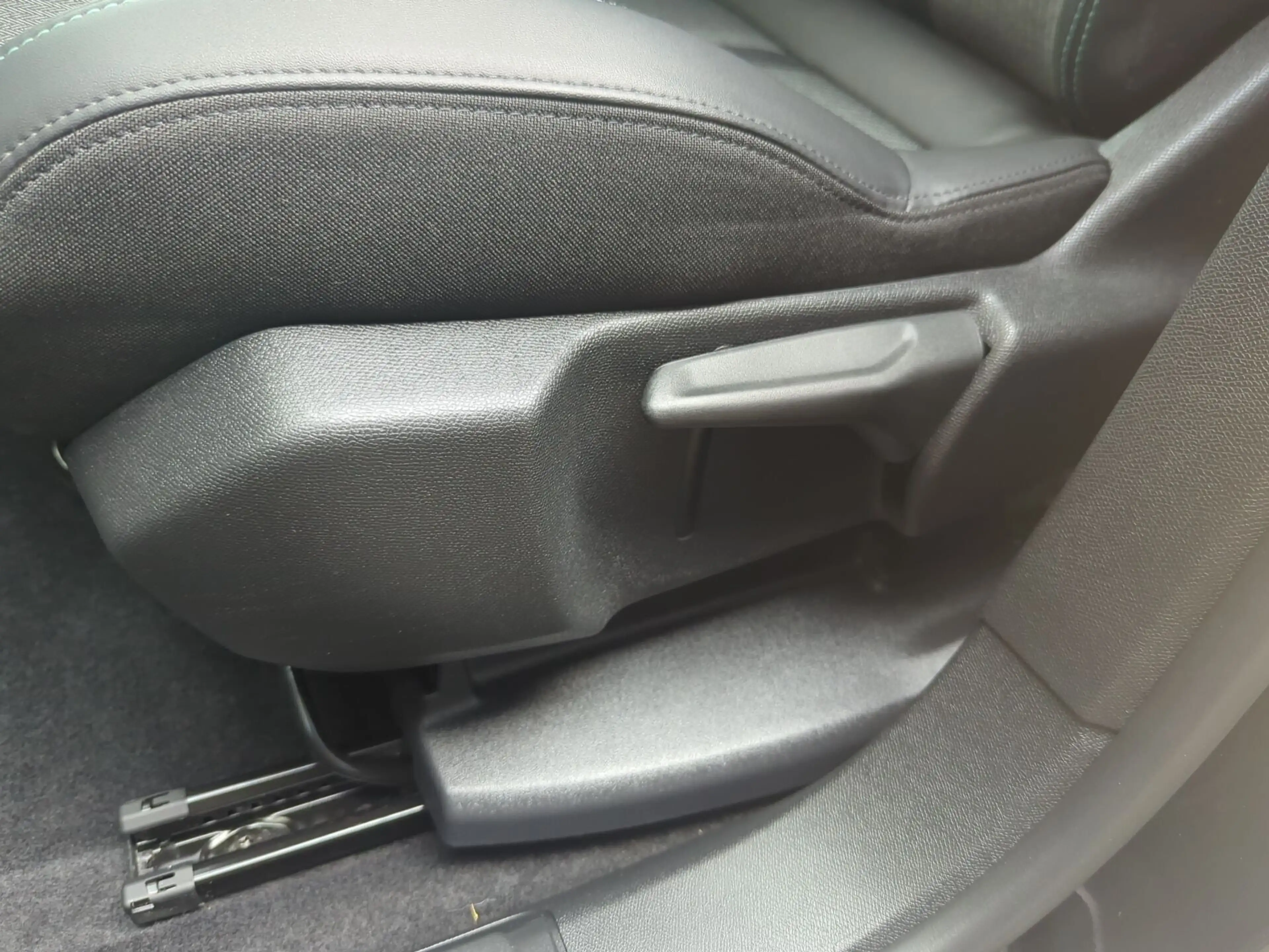 Peugeot 5008 1.5 BlueHDi 130 Allure Pack KeyLess LED PDC — photo 7