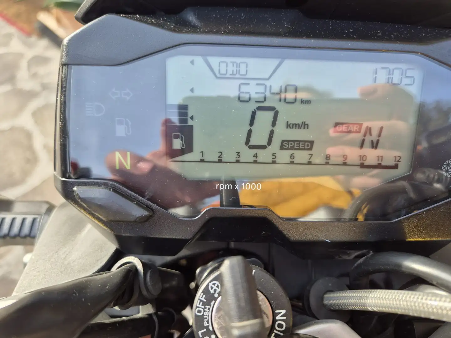 BMW G 310 R White - 2