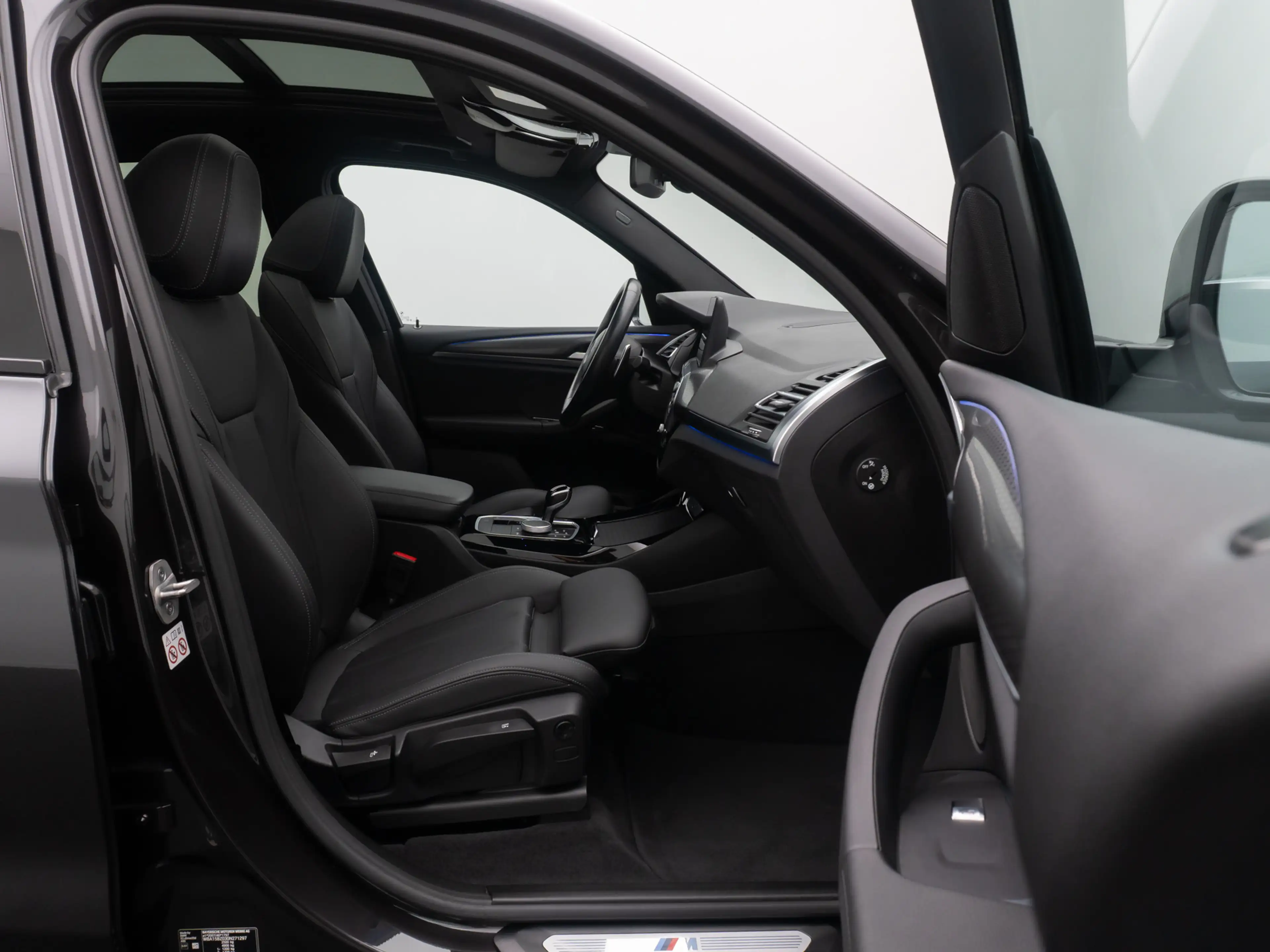 BMW X3 M Sport Laser Pano Kamera HUD DAB HiFi — photo 24