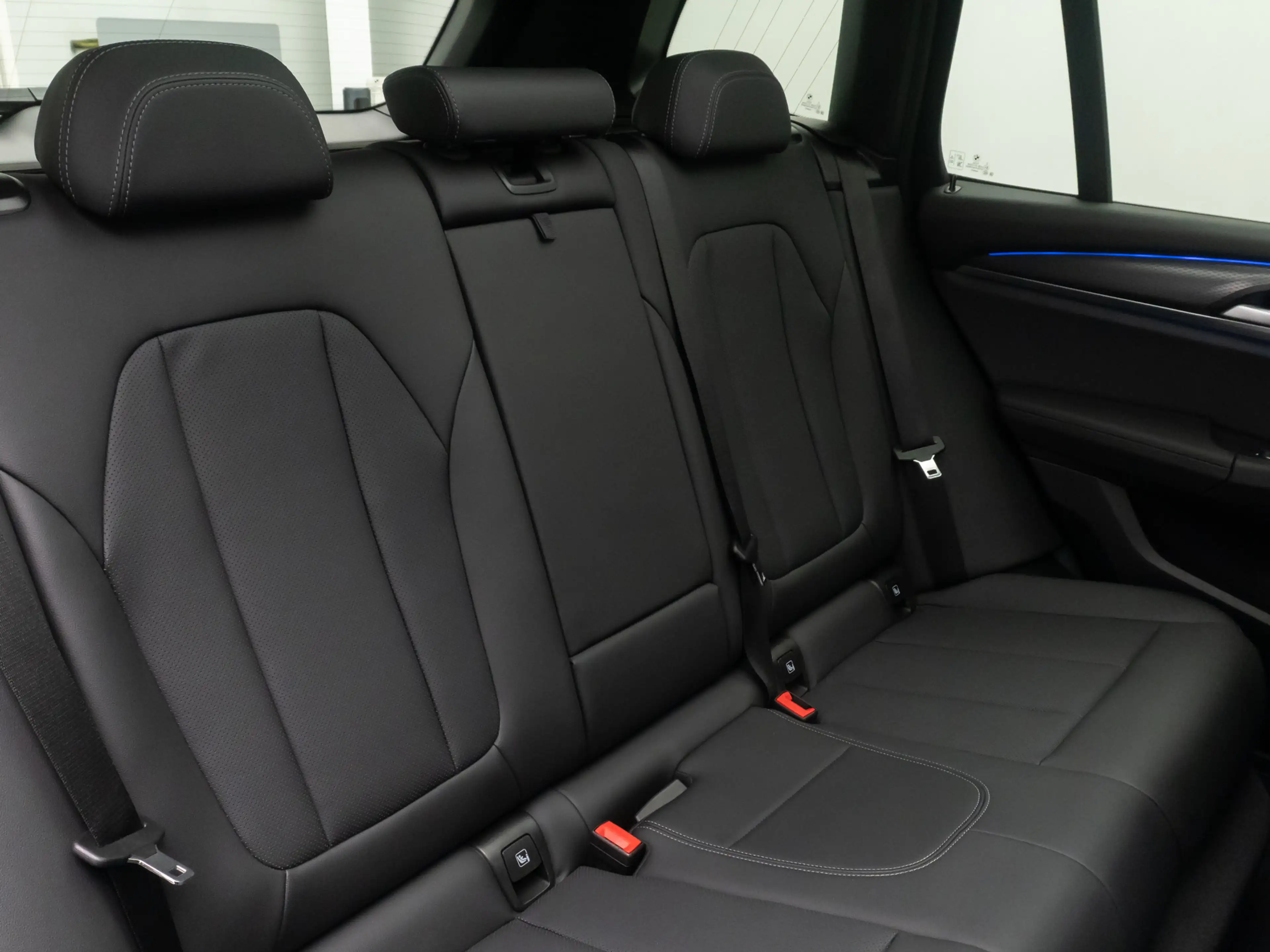 BMW X3 M Sport Laser Pano Kamera HUD DAB HiFi — photo 29