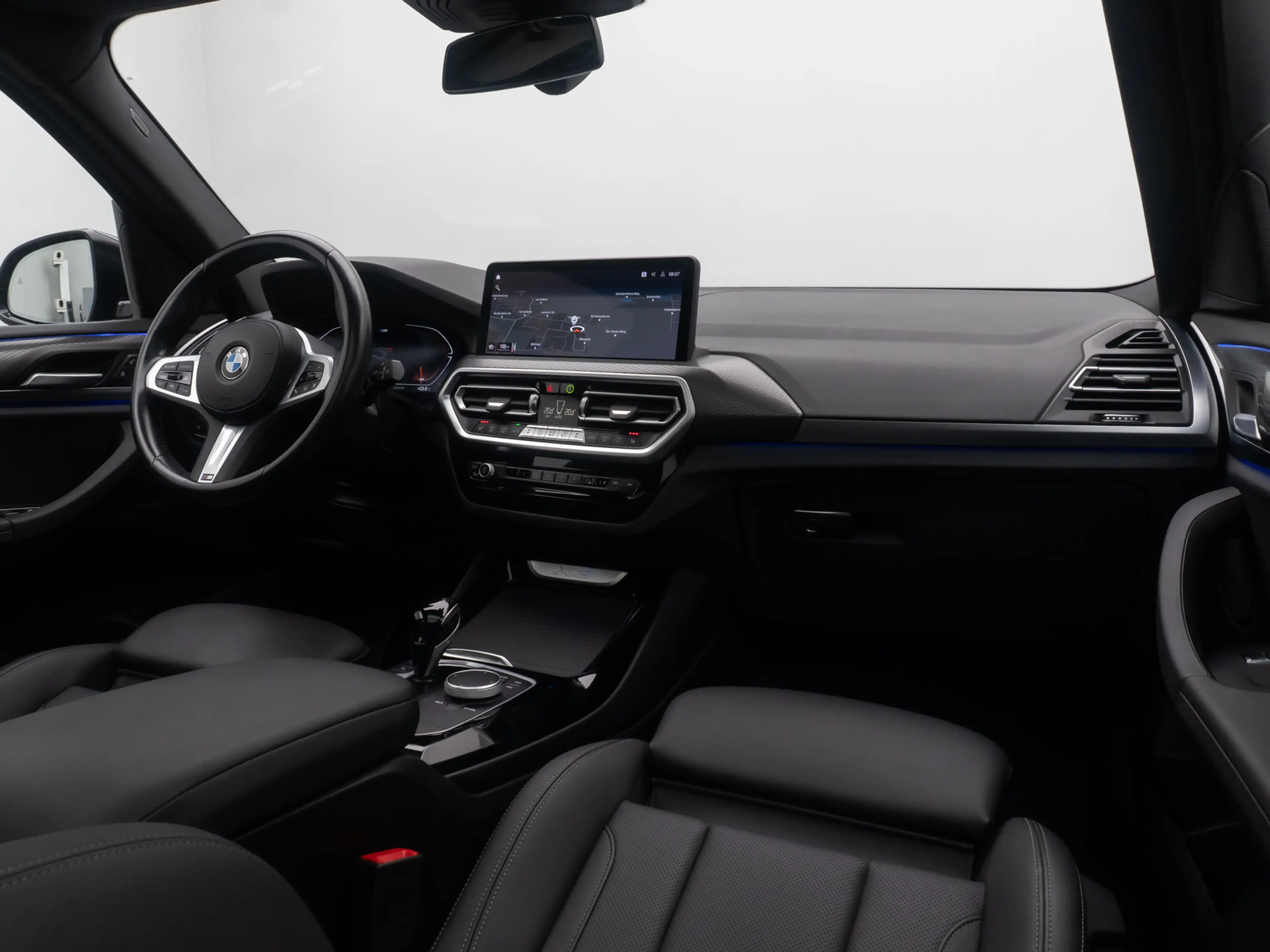 BMW X3 M Sport Laser Pano Kamera HUD DAB HiFi — photo 41