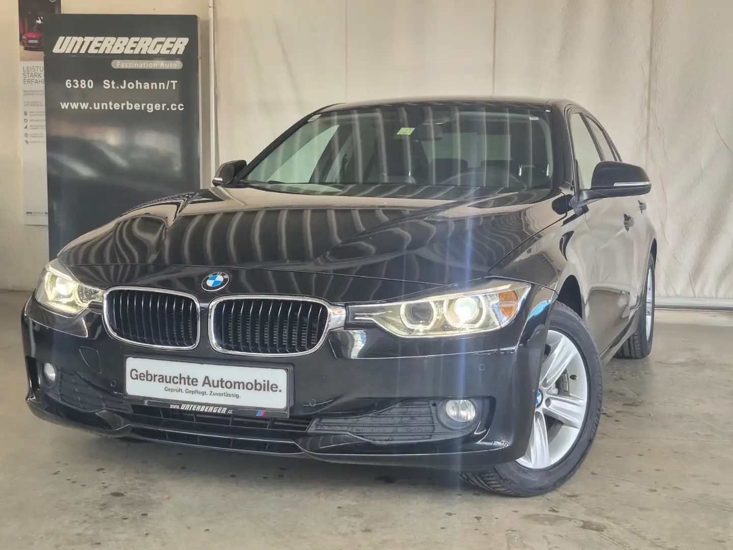 BMW 318 d xDrive Schwarz - 1