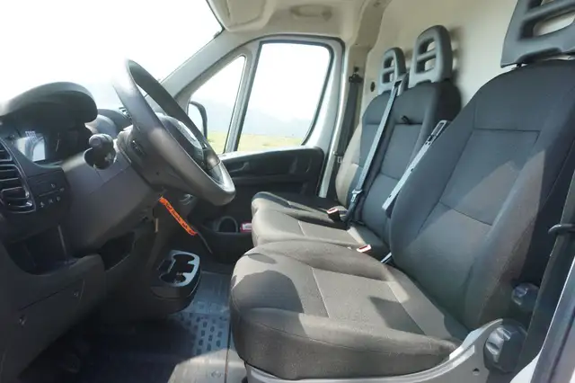 Fiat Ducato view 8