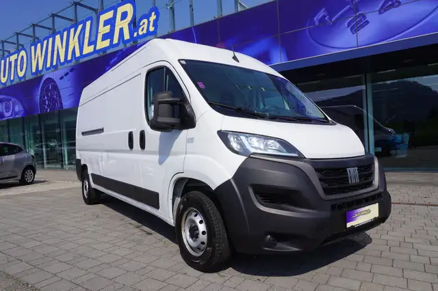 Fiat Ducato view 3
