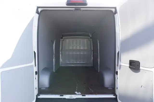 Fiat Ducato view 10