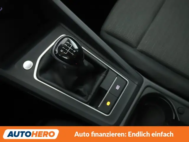 Volkswagen Golf view 8