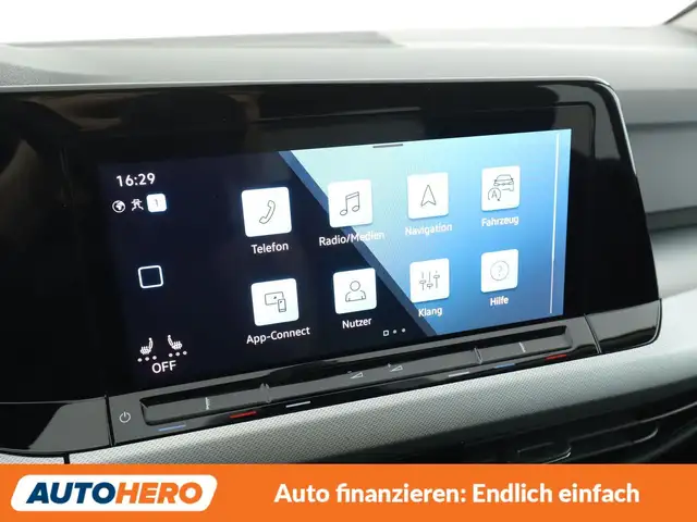 Volkswagen Golf view 4