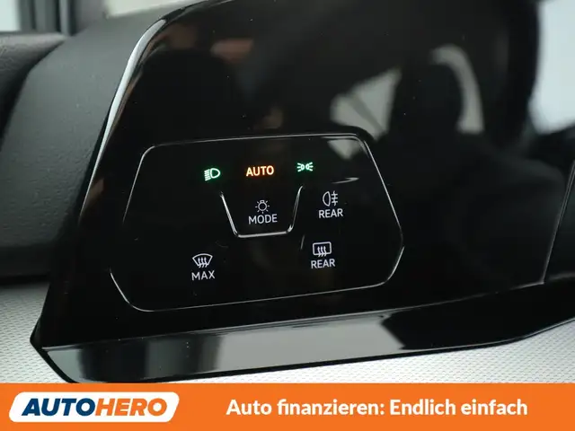Volkswagen Golf view 10