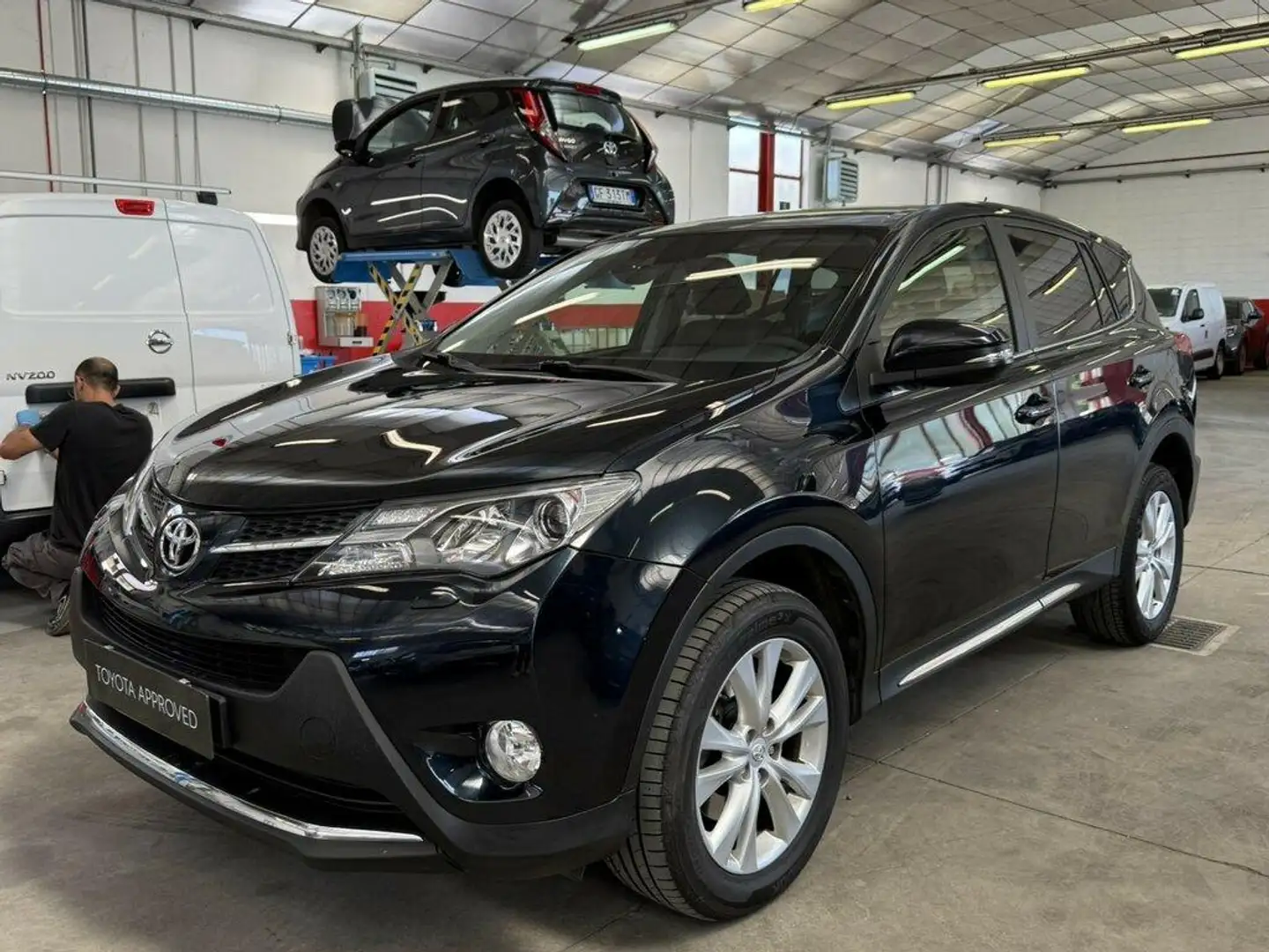 Toyota RAV 4 2.2 d-cat Lounge 4wd 150cv auto Blu/Azzurro - 1