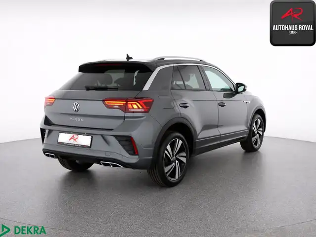 Volkswagen T-Roc view 5