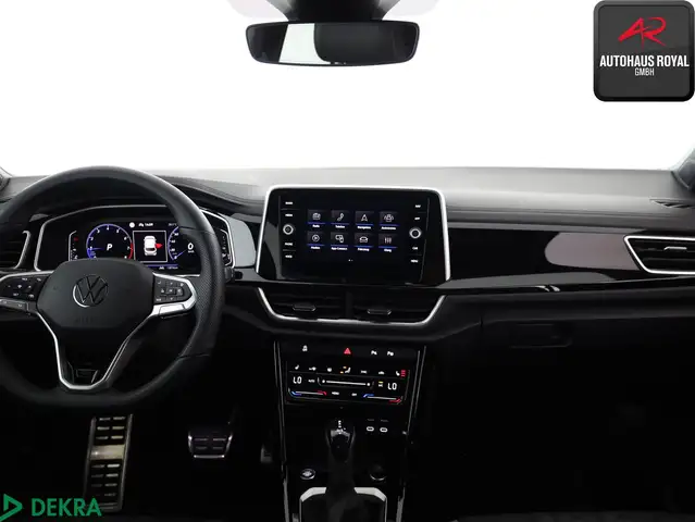 Volkswagen T-Roc view 10