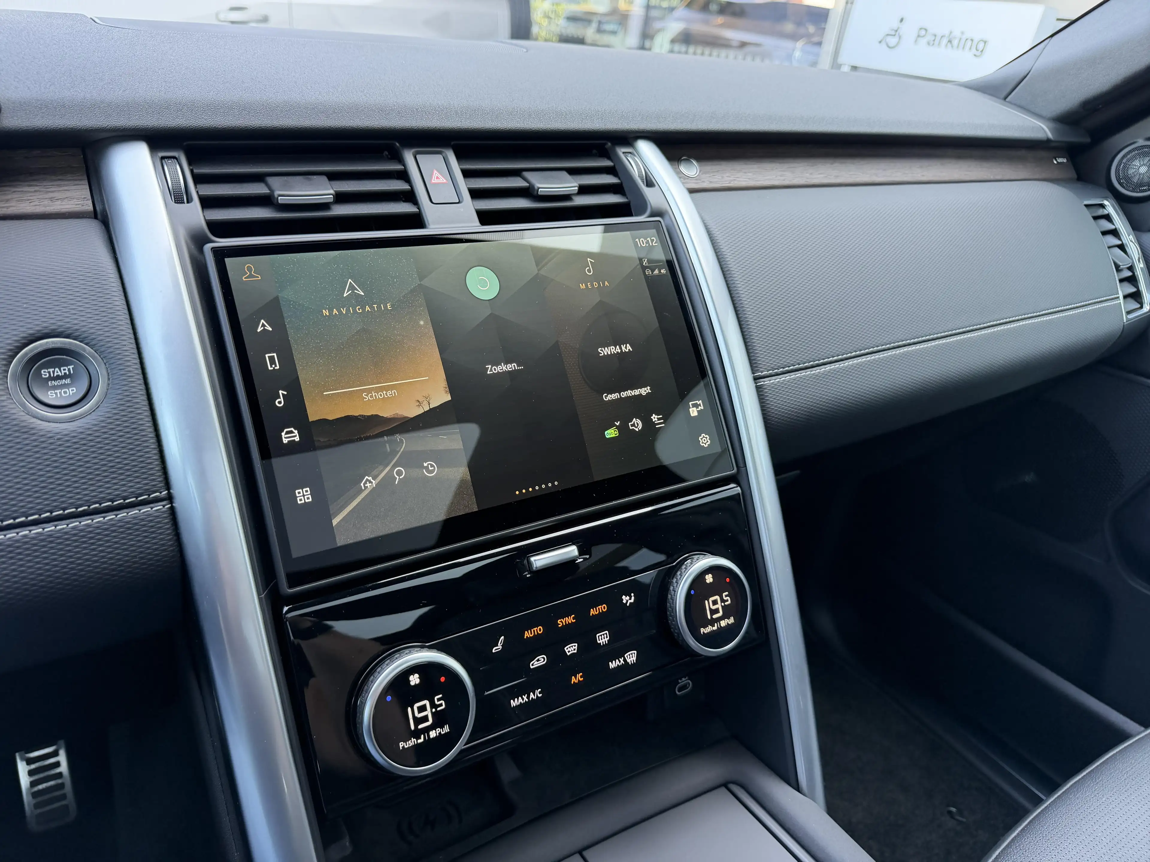 Land Rover Discovery D350 Dynamic SE // 7 Zit — photo 13