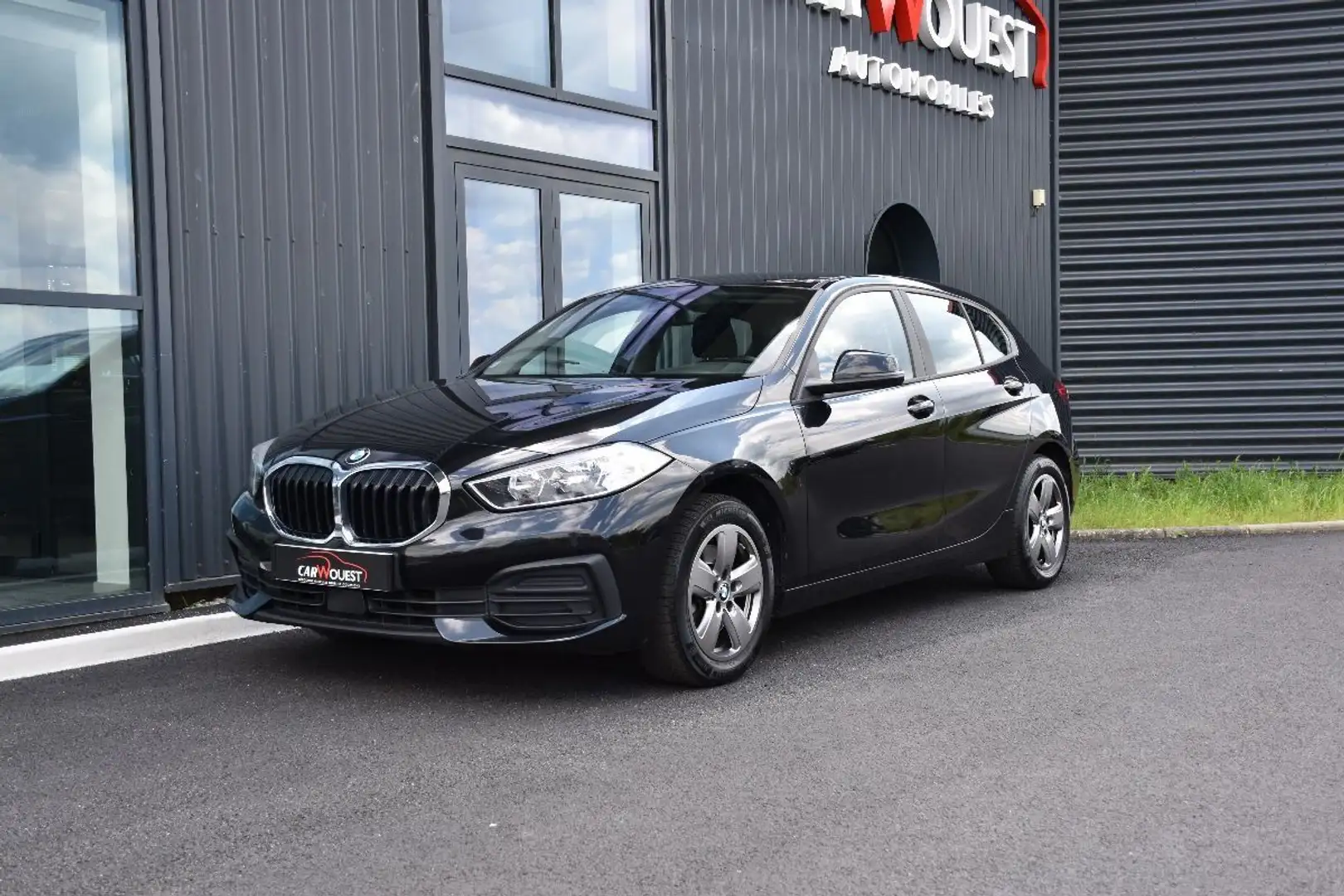 BMW 116 (F40) 116D LOUNGE Noir - 1