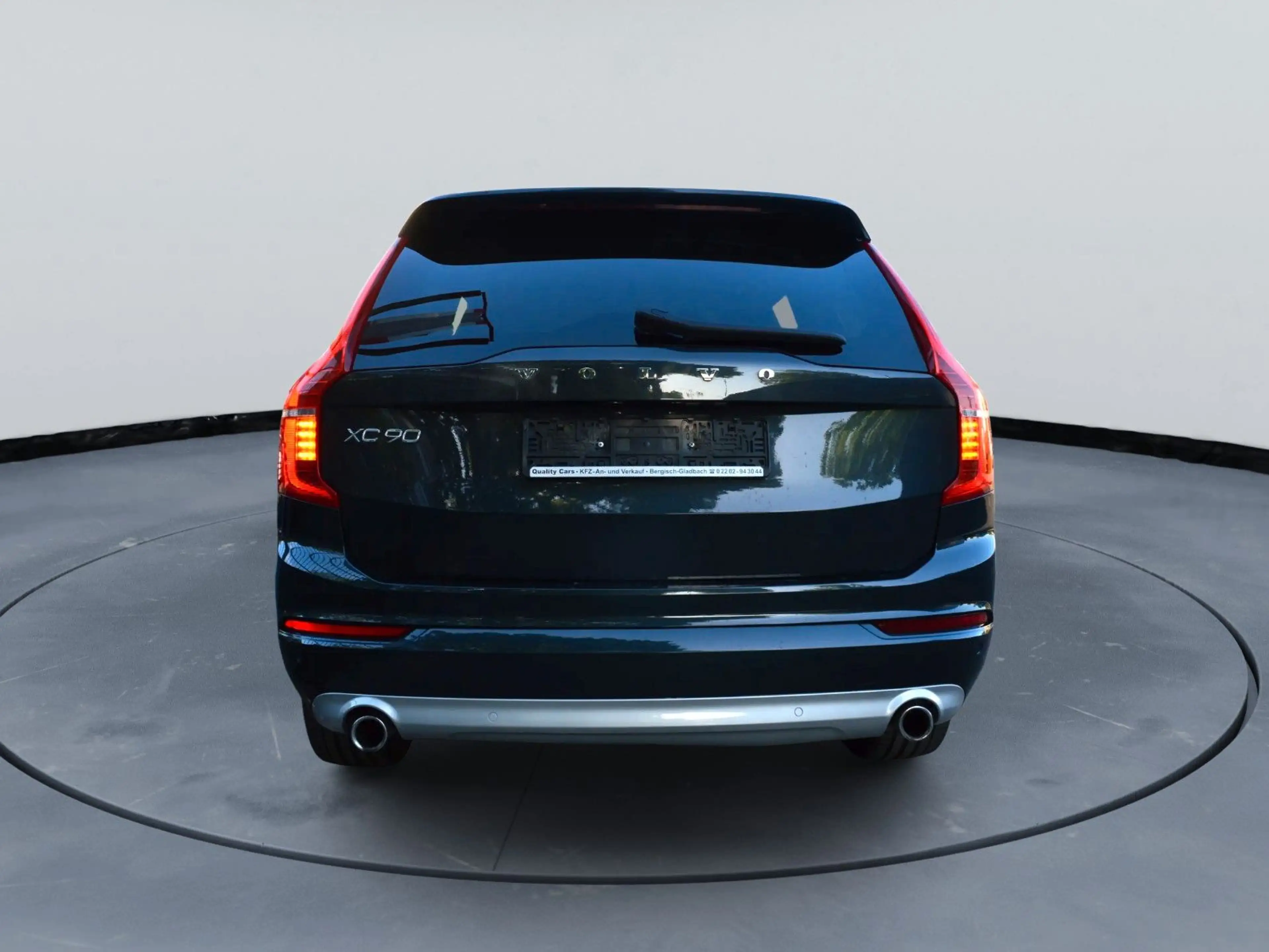 Volvo XC90 Momentum AWD 173/KW/235PS — photo 4