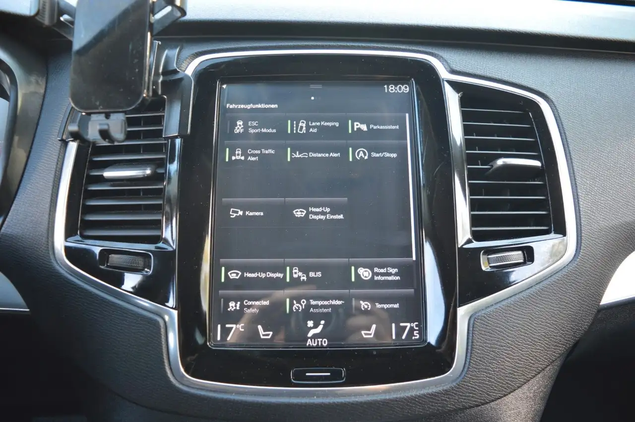 VOLVO XC90 MOMENTUM - AWD 235ch - CAMÉRA DE RECUL - VOLANT CUIR - ATTELAGE FIXE