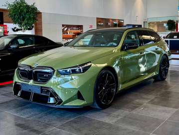 M5 Touring PHEV 4.4 AS (535 kW)