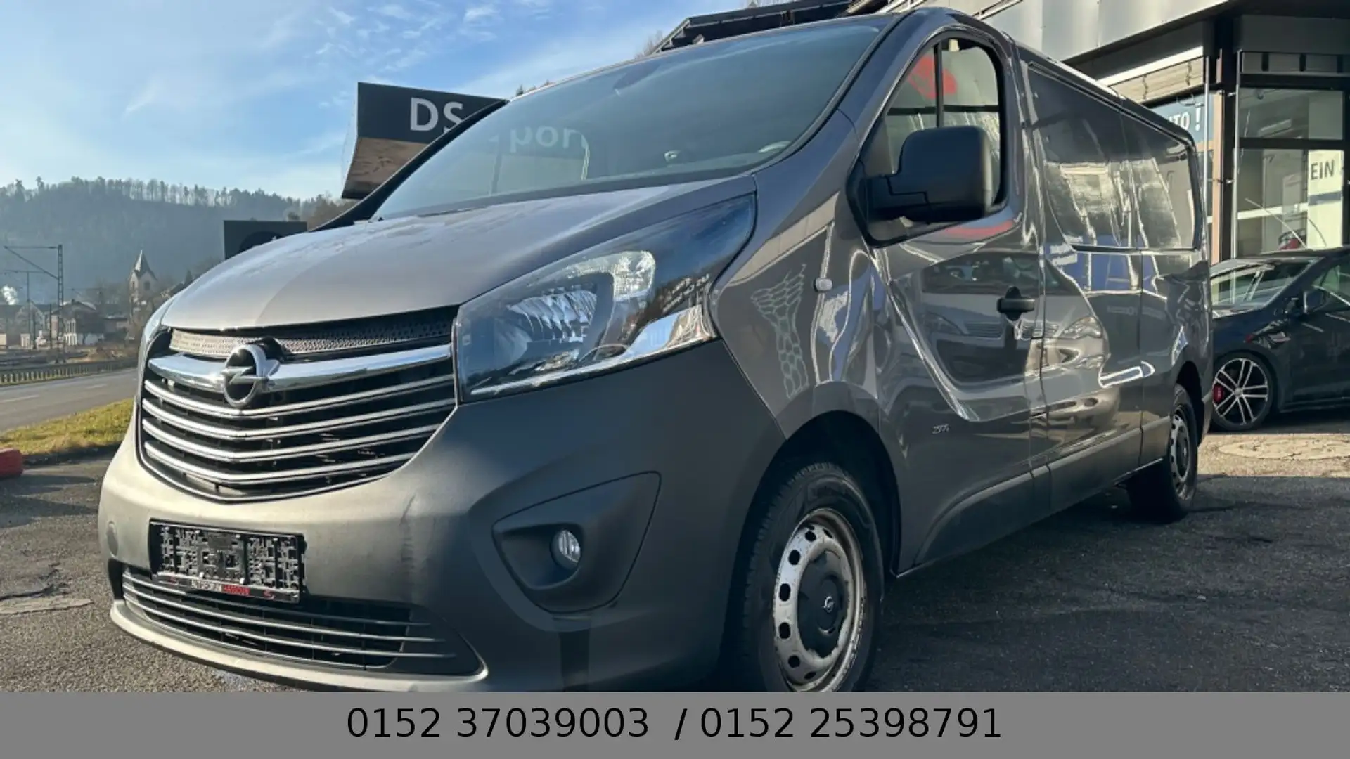 Opel Vivaro -B Kasten TÜV Klima Navi AHK PDC Grau - 2