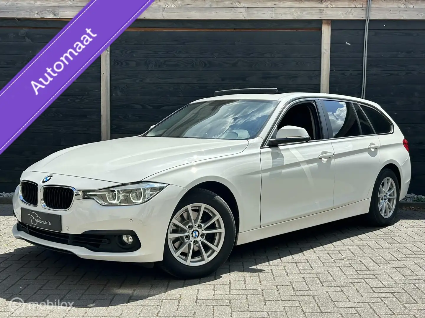 BMW 320 3-serie Touring 320i 184 PK AUTOMAAT / Executive / Wit - 1