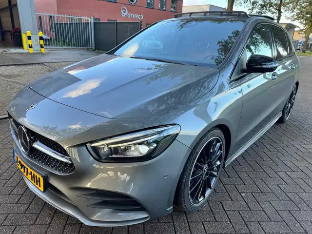 Mercedes-Benz B 250 4MATIC AMG|Full options|Pano|2019
