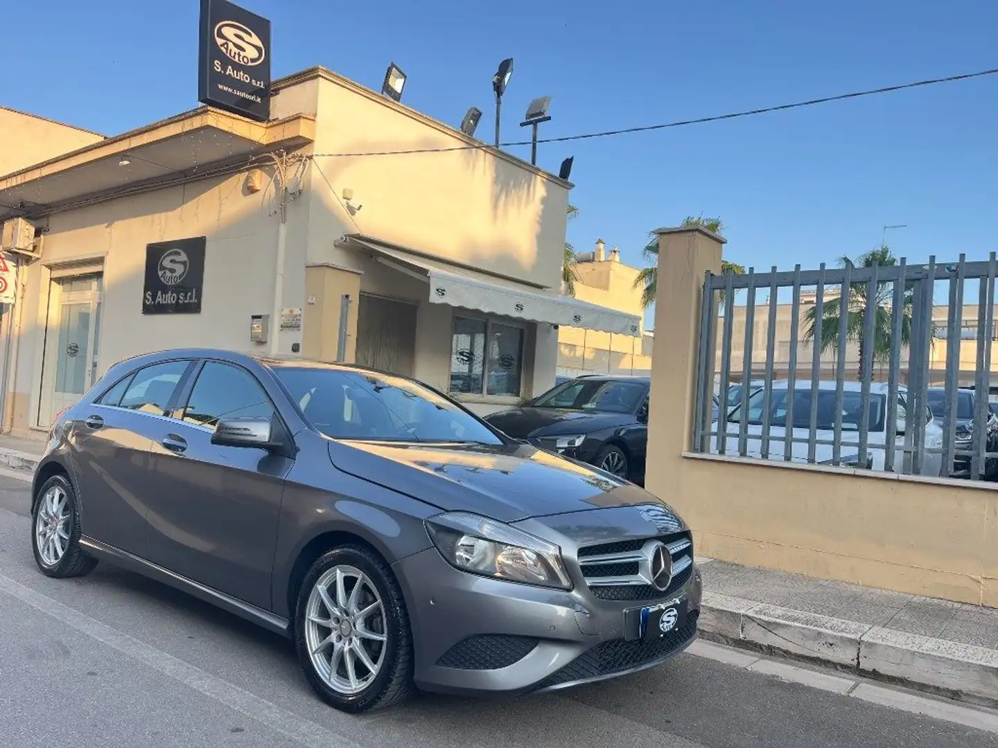 Mercedes-Benz A 180 CDI Sport Gris - 1