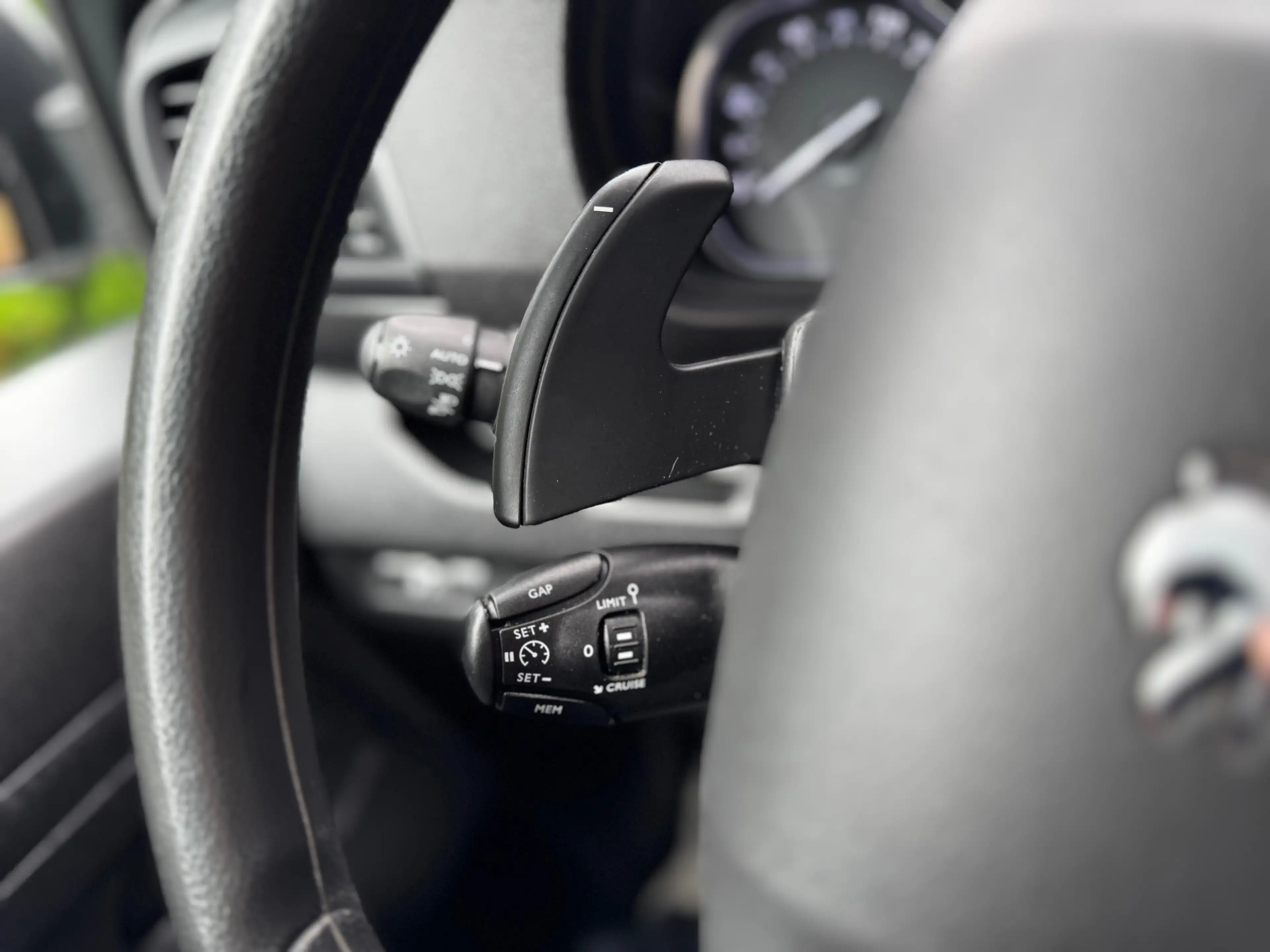 Peugeot Expert | BTW INCL | L2 | AUTOMAAT | DAKREK | NAVI | CAMERA | ACC | BLIND SPOT | FRONT ASSIST | CARPLAY | — photo 7