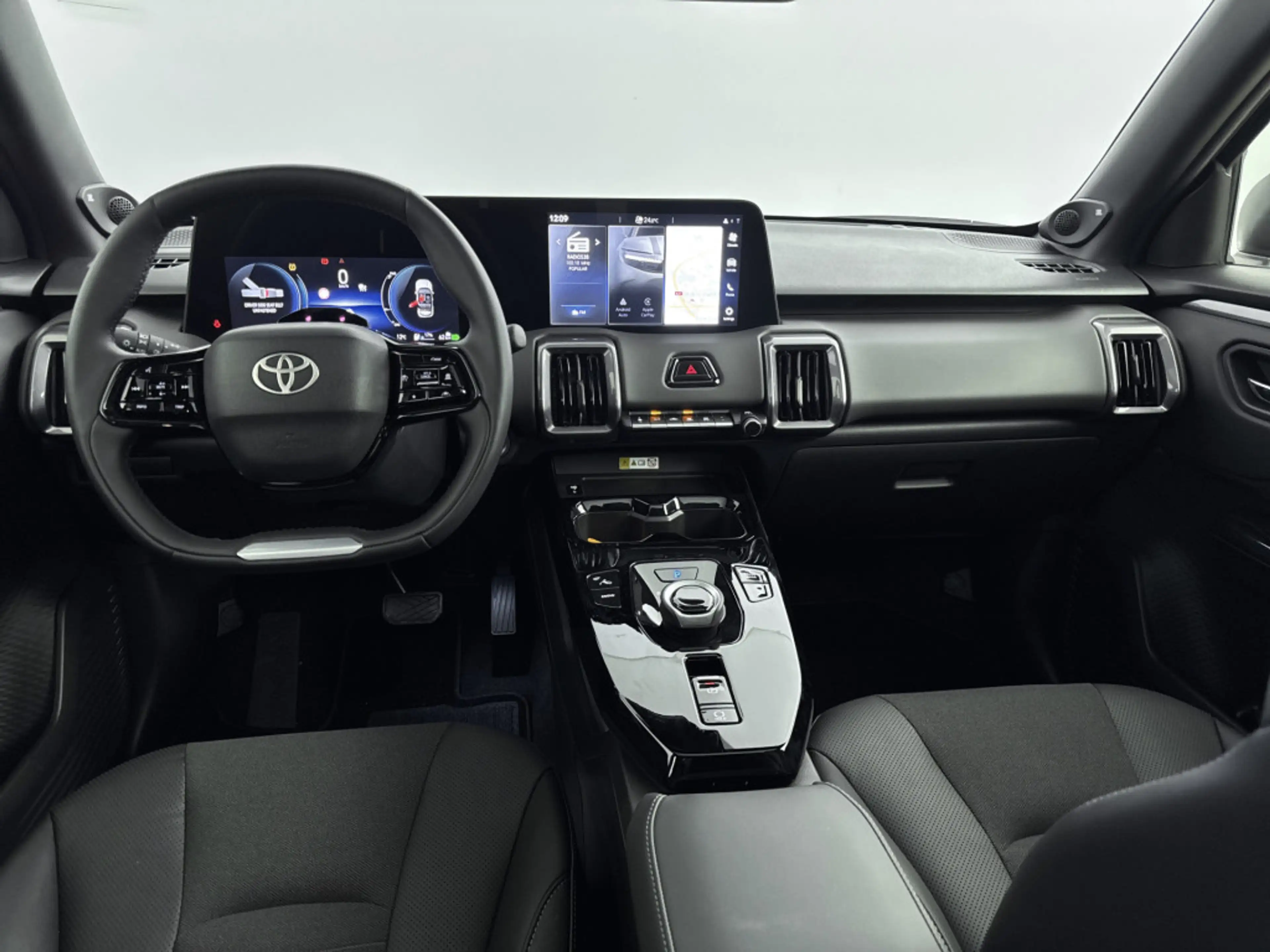 Toyota Urban Cruiser Executive 61 kWh *DEMO* | Apple Carplay & Android — photo 14