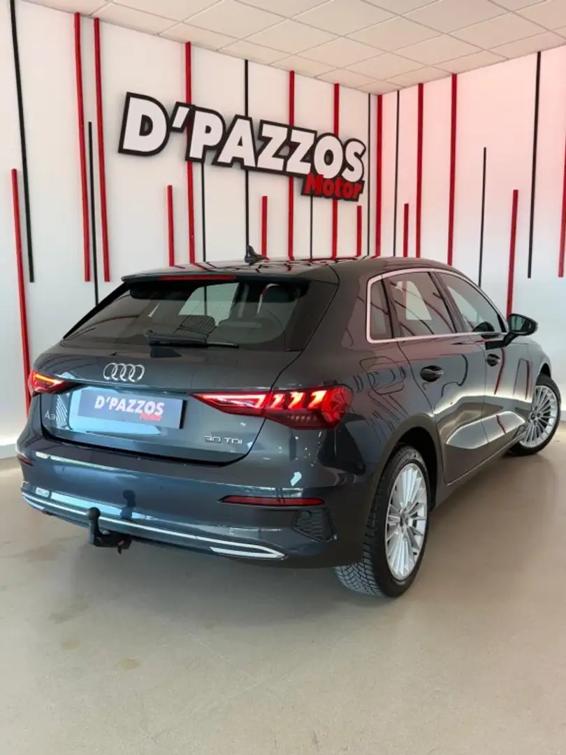 Audi A3 Sportback 30TDI Advanced Gris - 2